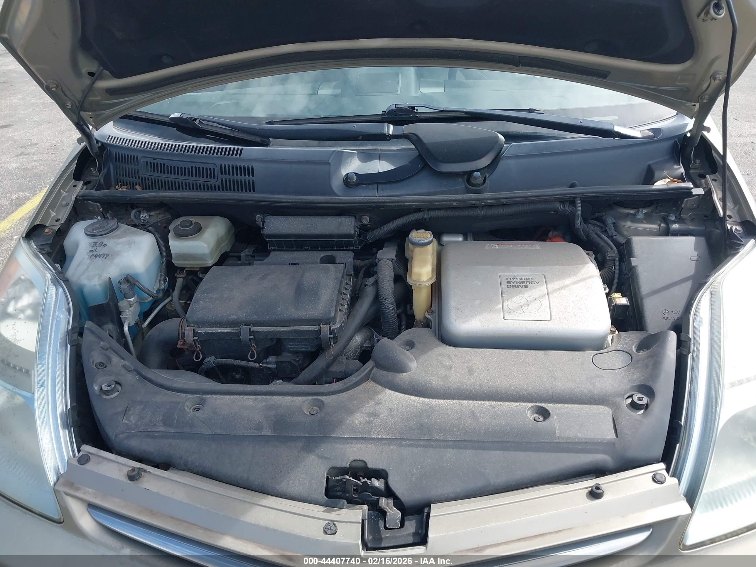 TOYOTA PRIUS image 10