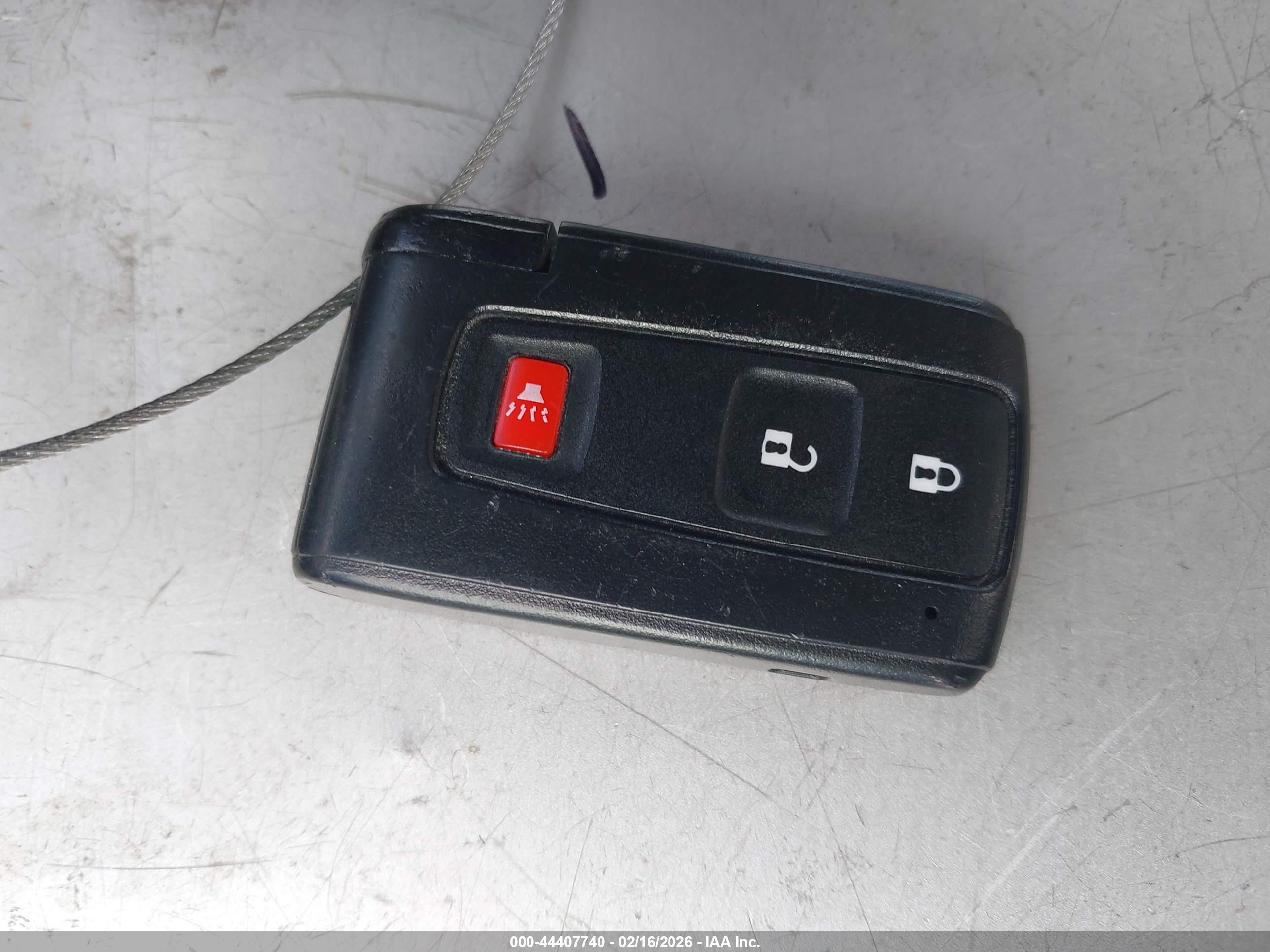 TOYOTA PRIUS image 11