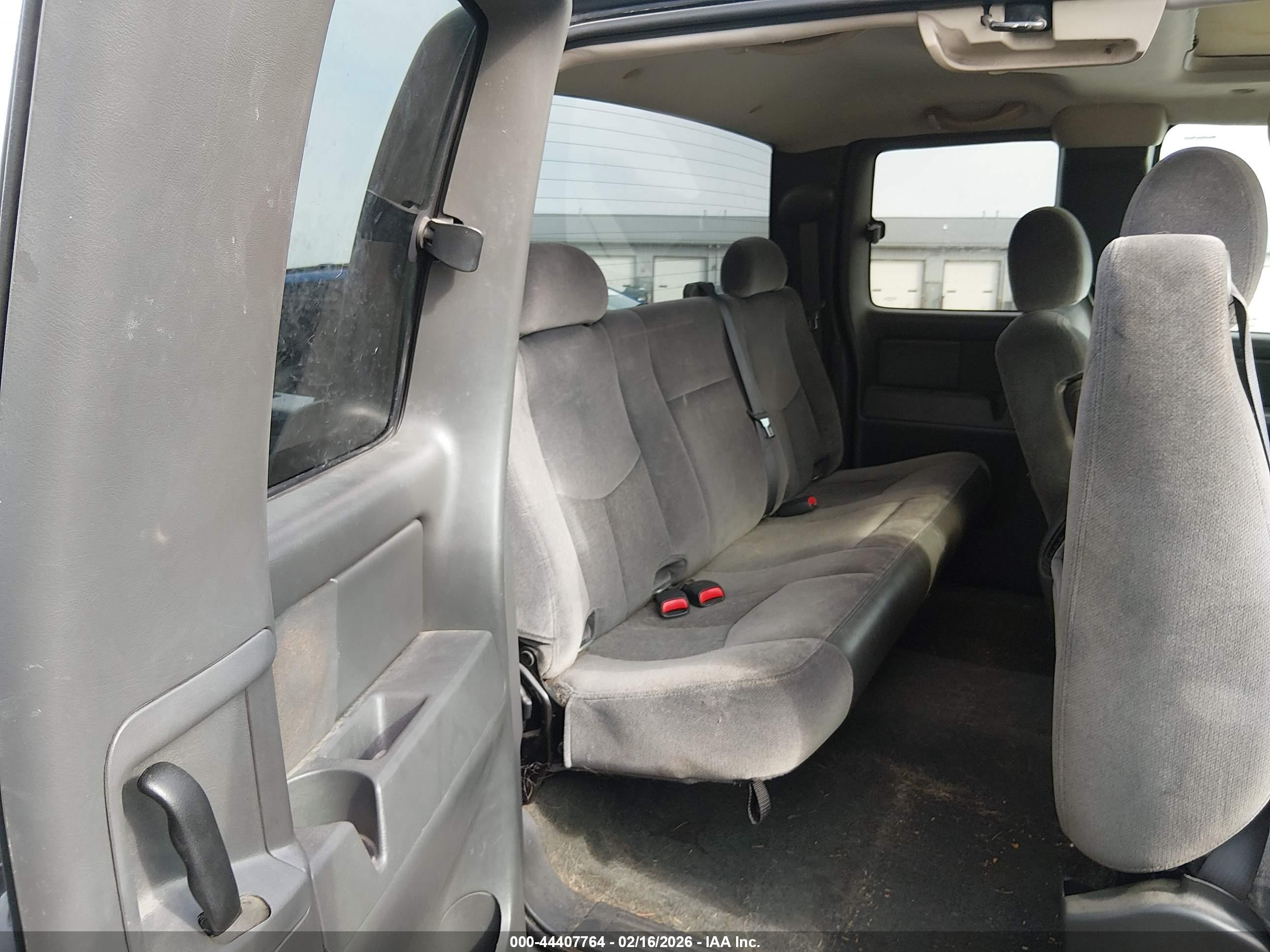 GMC SIERRA image 8