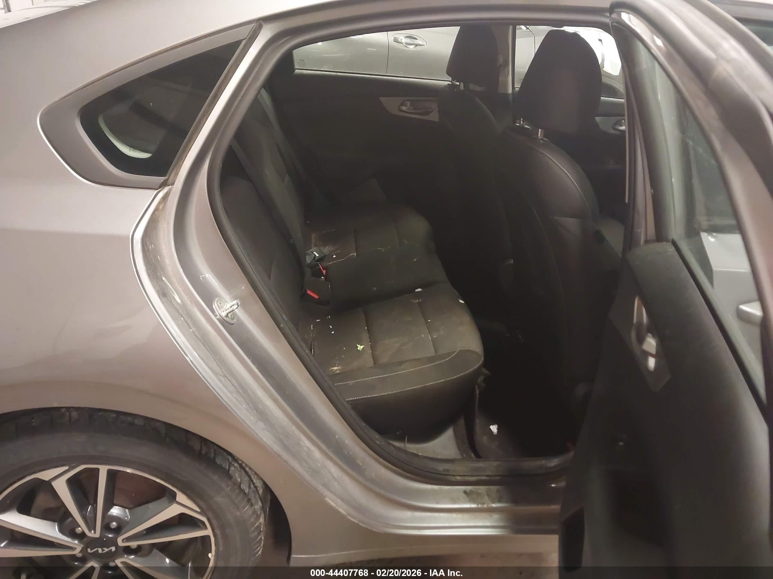 KIA FORTE image 8