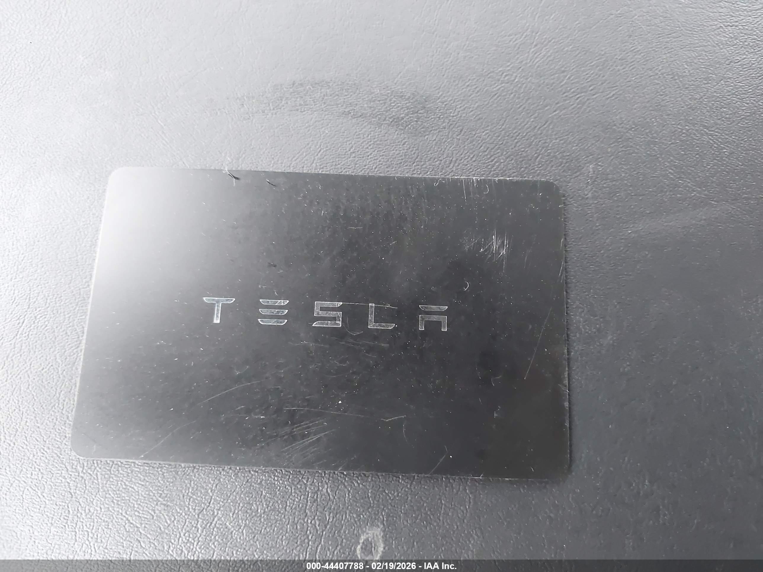 TESLA MODEL image 11