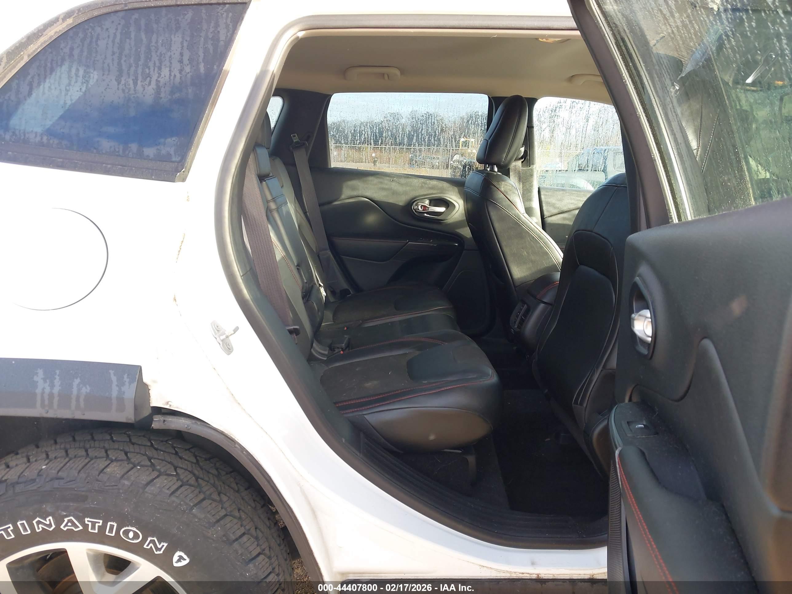 JEEP CHEROKEE image 8