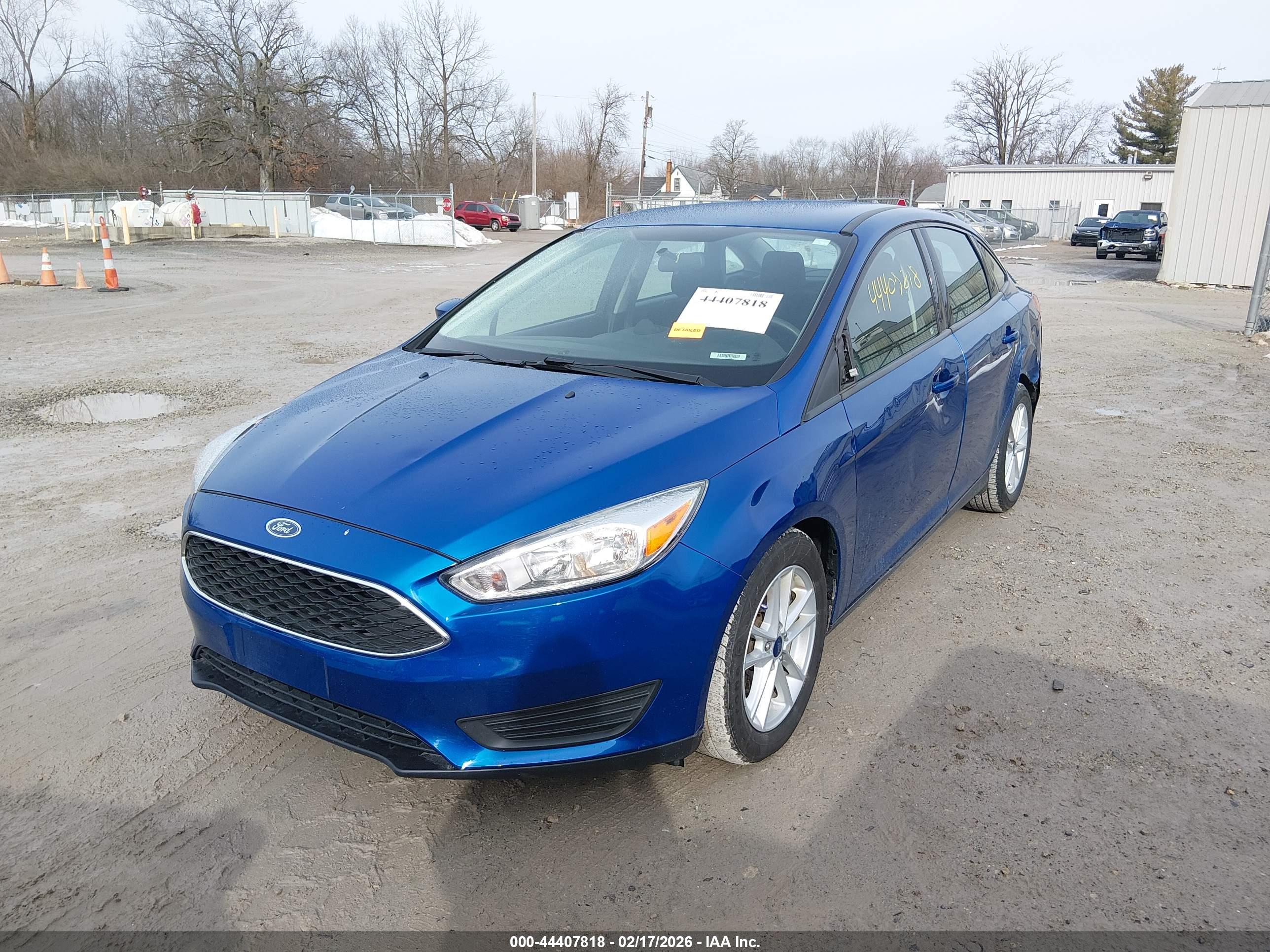 FORD FOCUS image 2