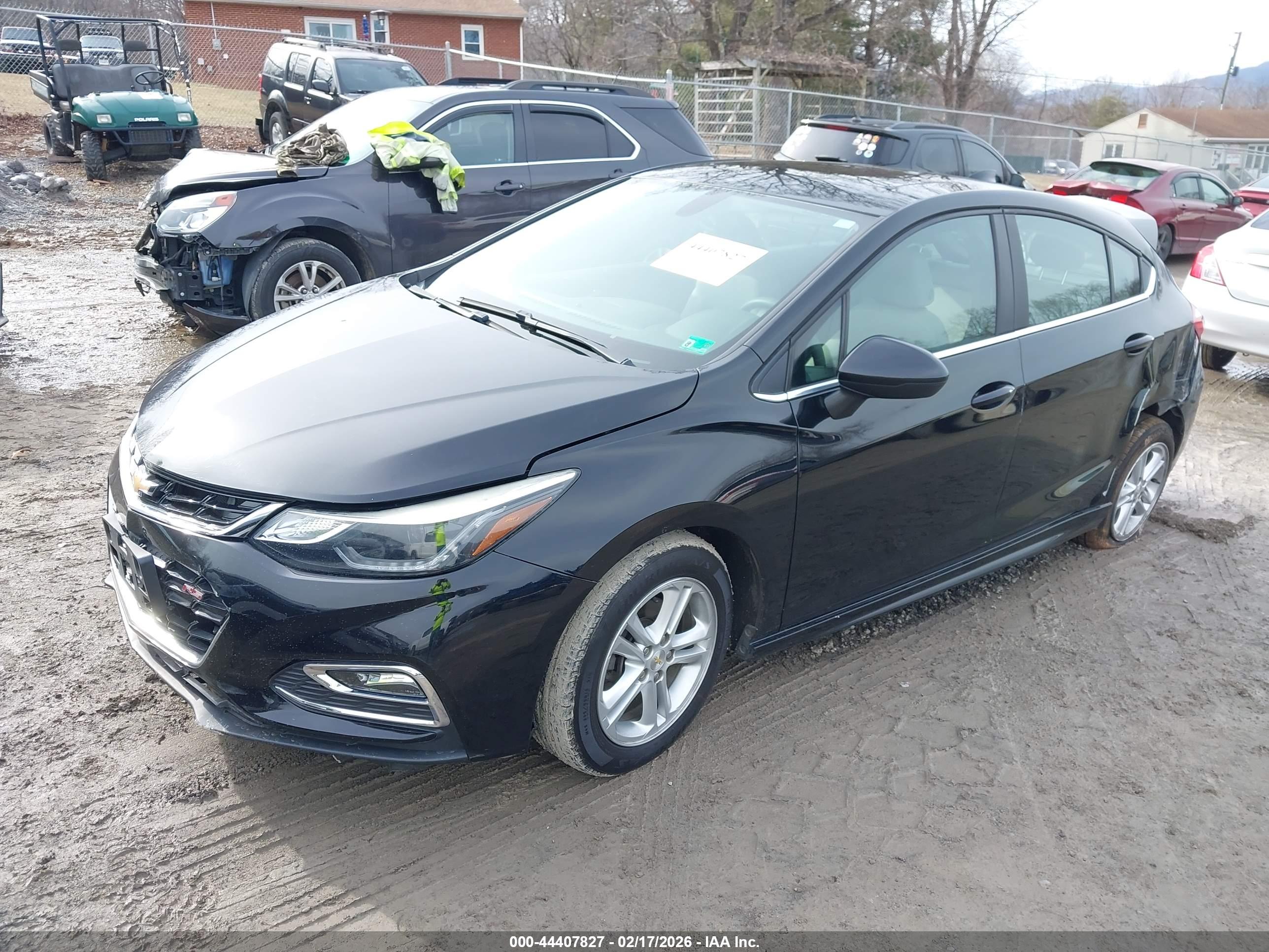 CHEVROLET CRUZE image 2