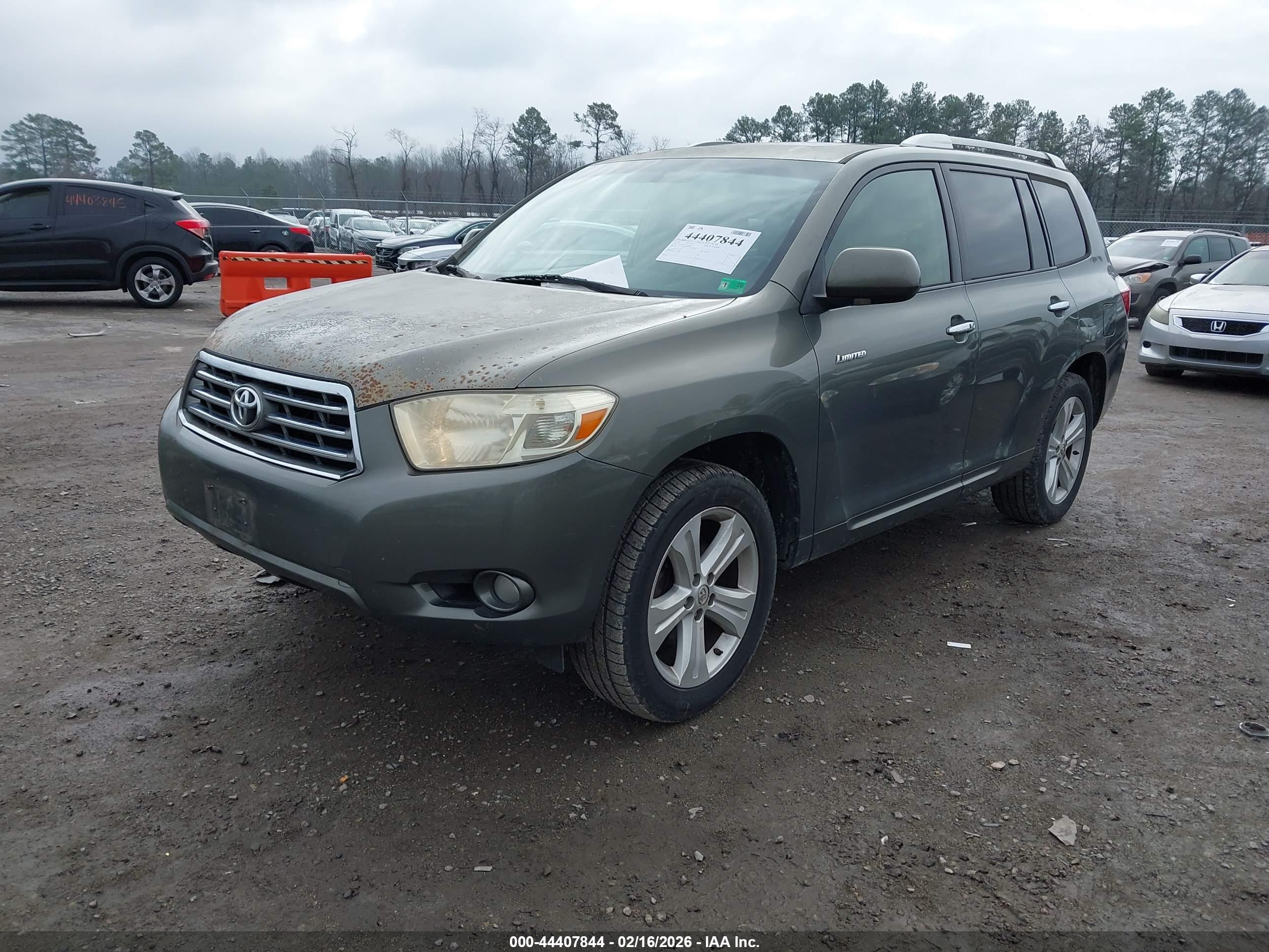 TOYOTA HIGHLANDER image 2