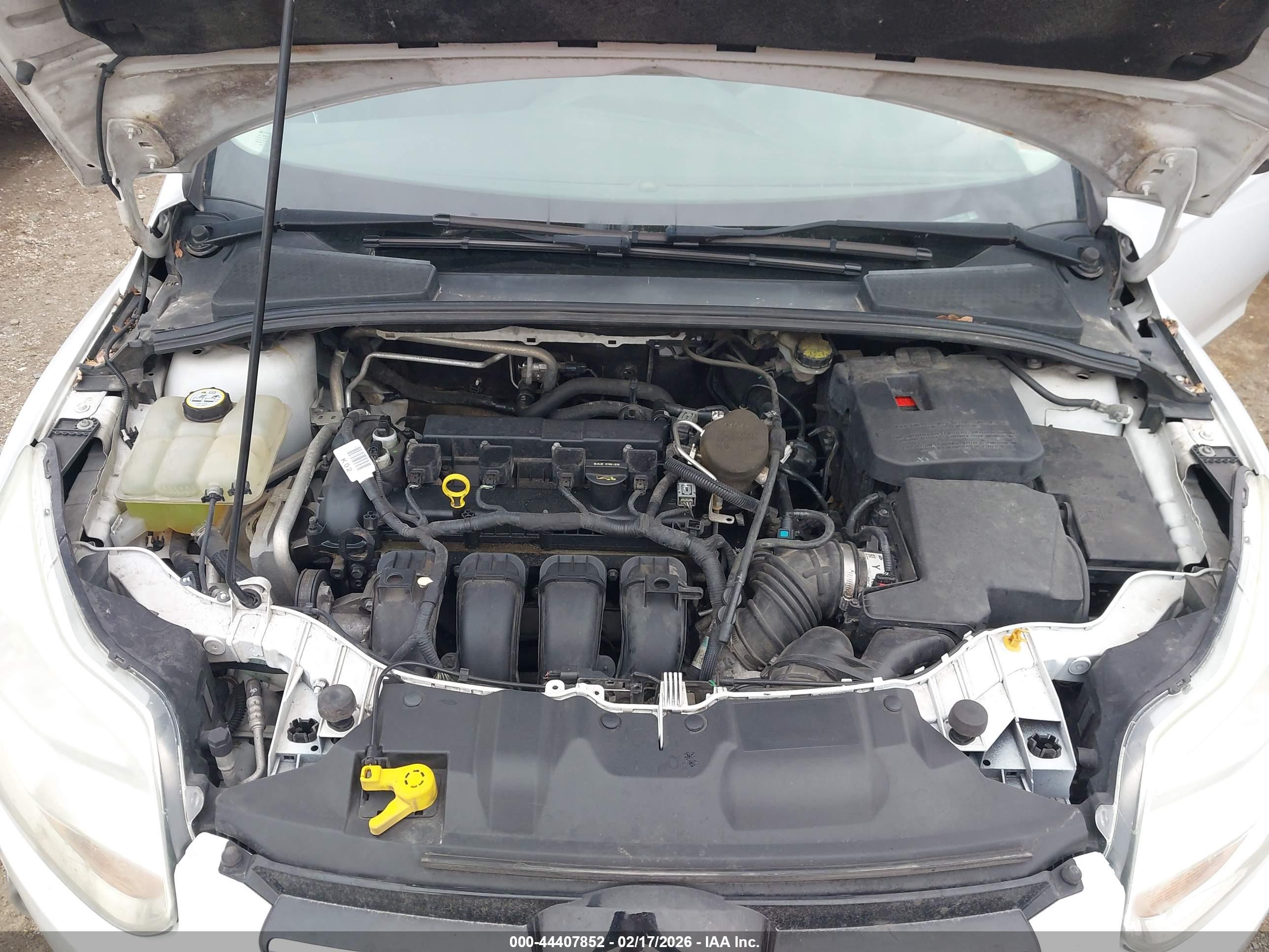 FORD FOCUS image 10
