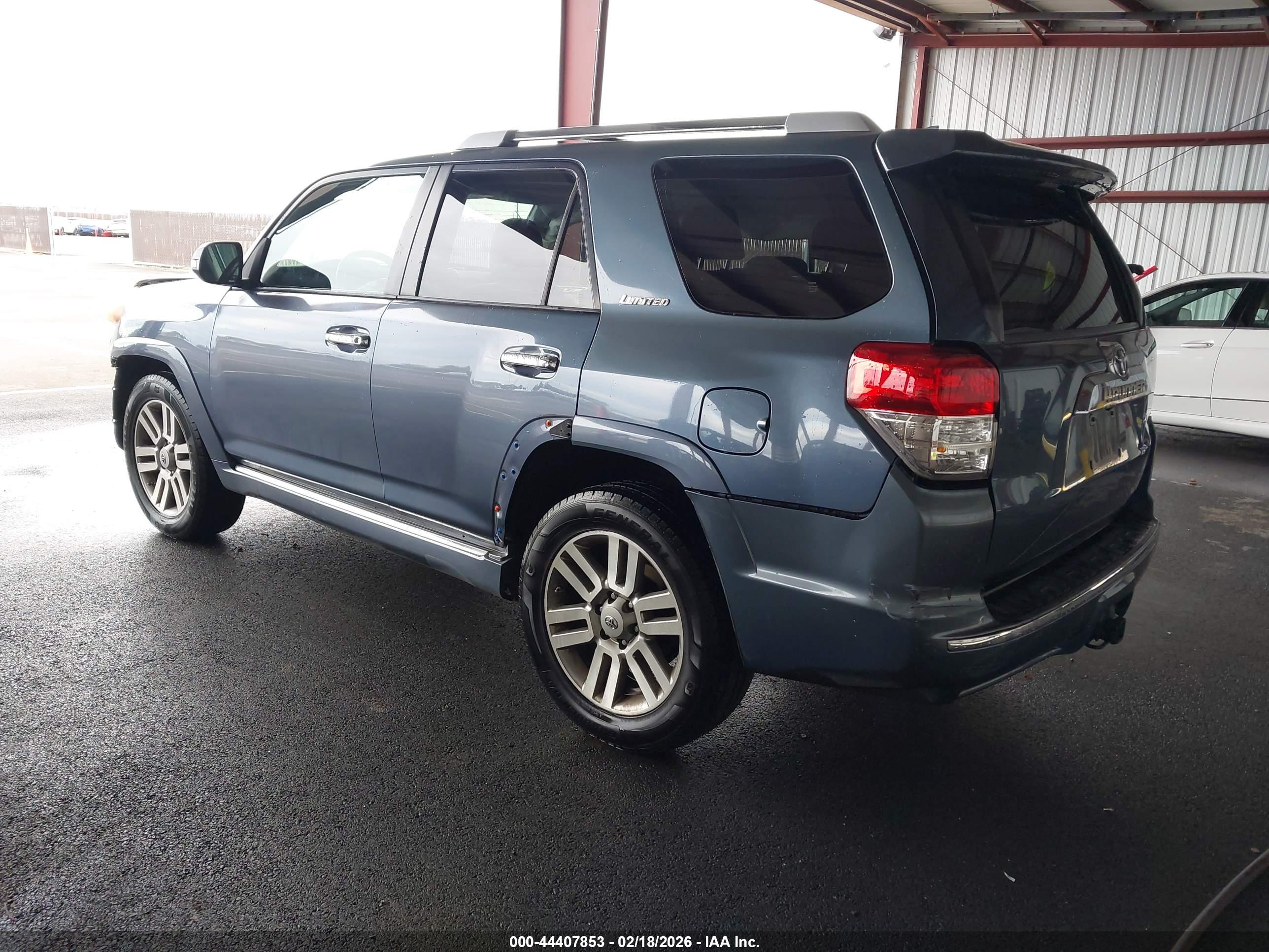 TOYOTA 4RUNNER image 3