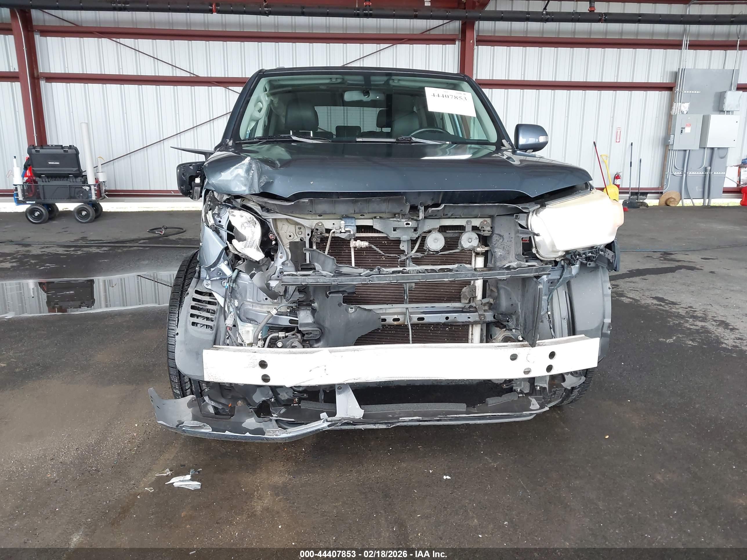 TOYOTA 4RUNNER image 6
