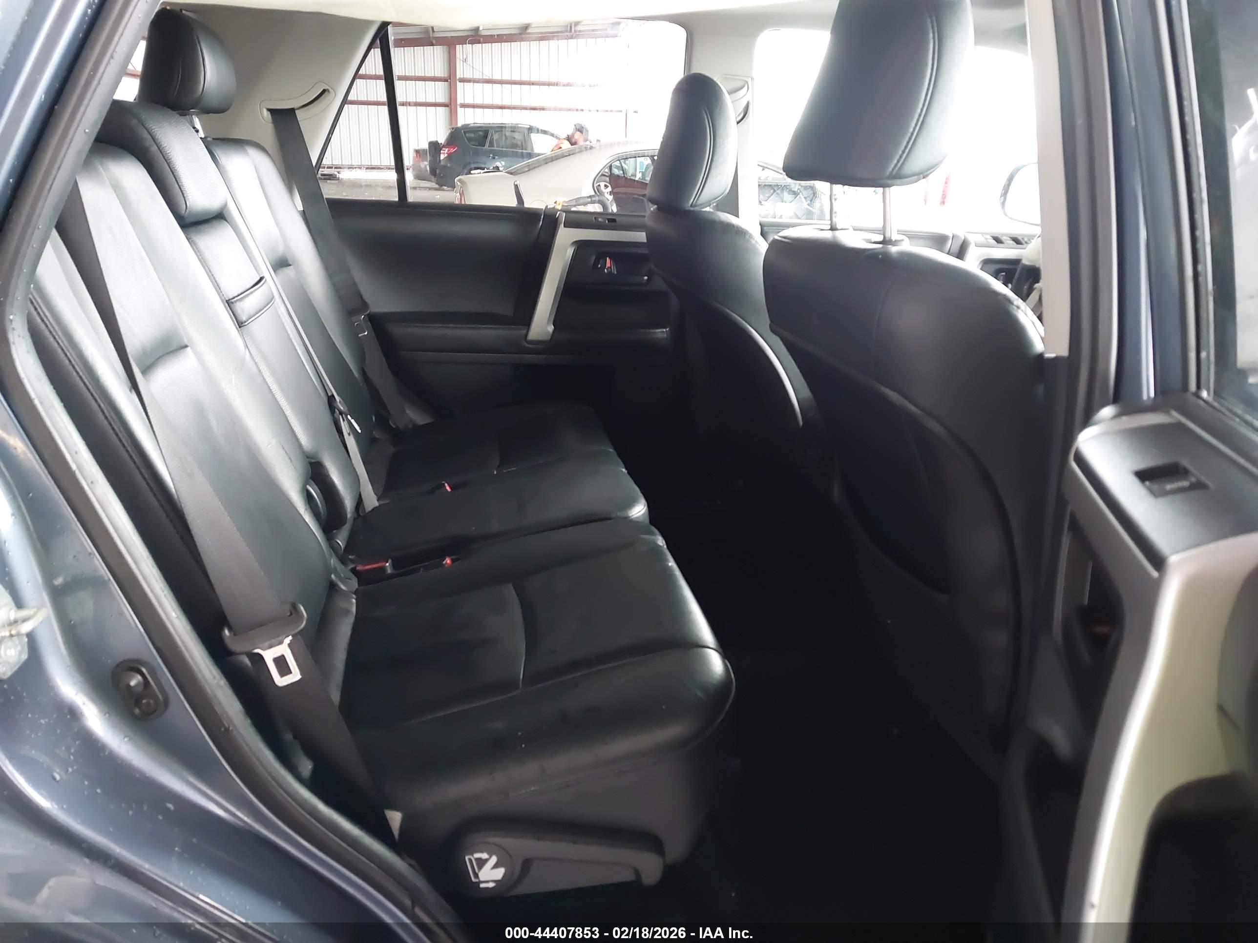 TOYOTA 4RUNNER image 8