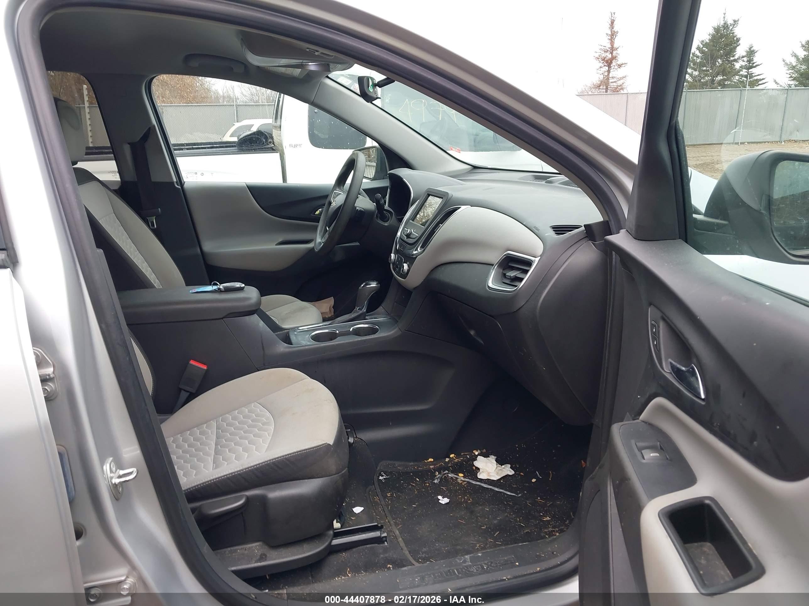 CHEVROLET EQUINOX image 5