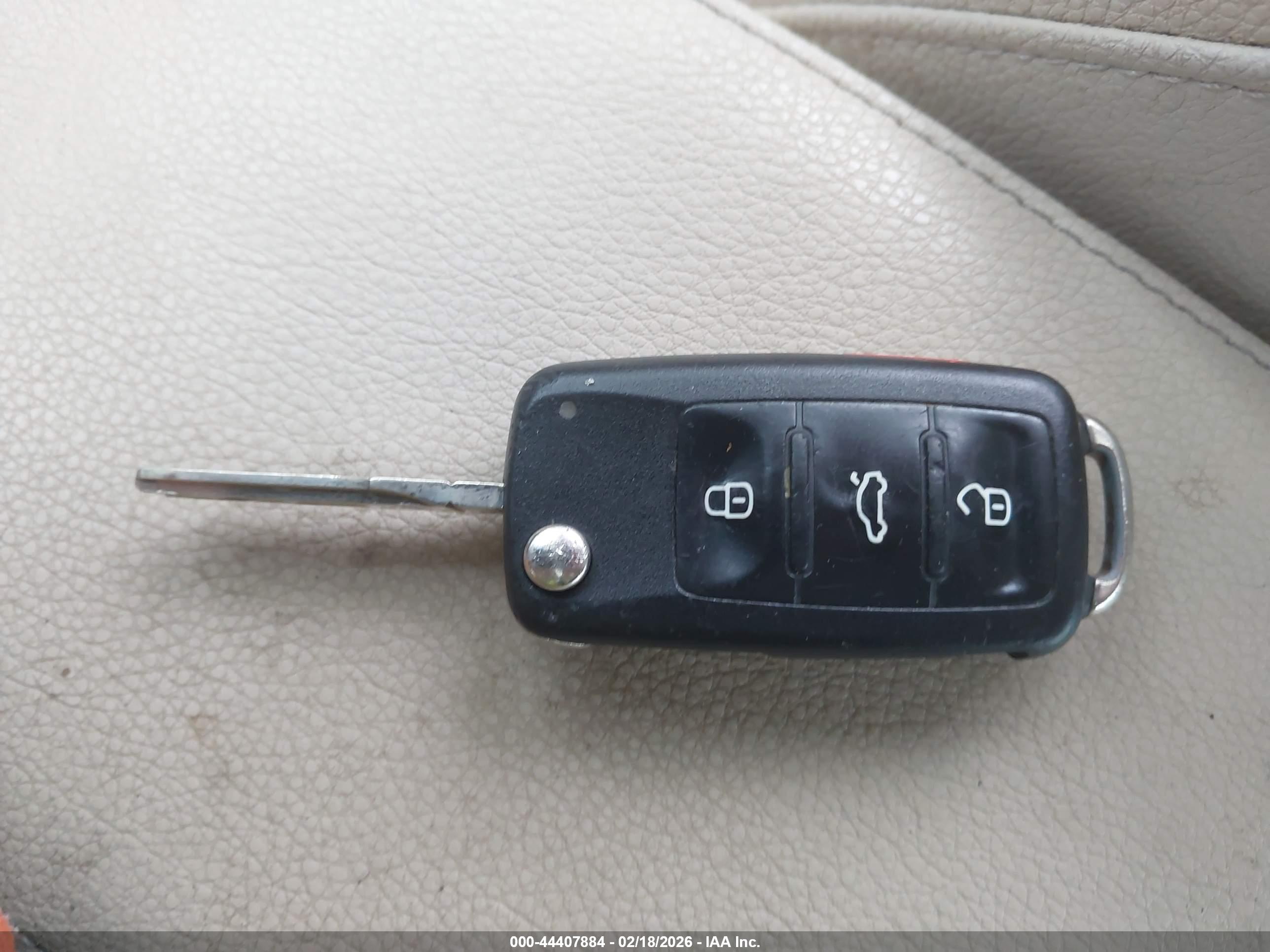 VOLKSWAGEN JETTA image 11