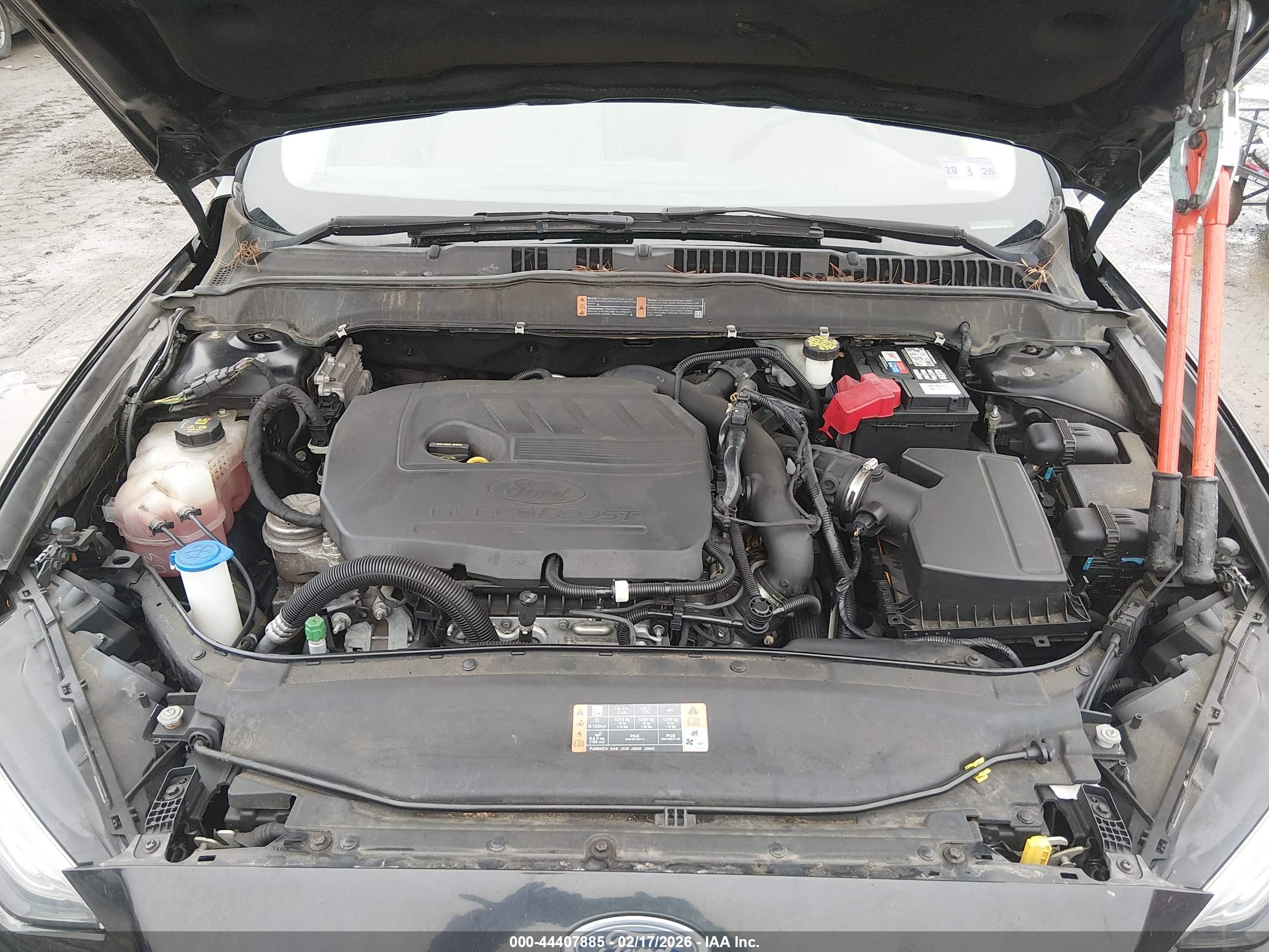 FORD FUSION image 10
