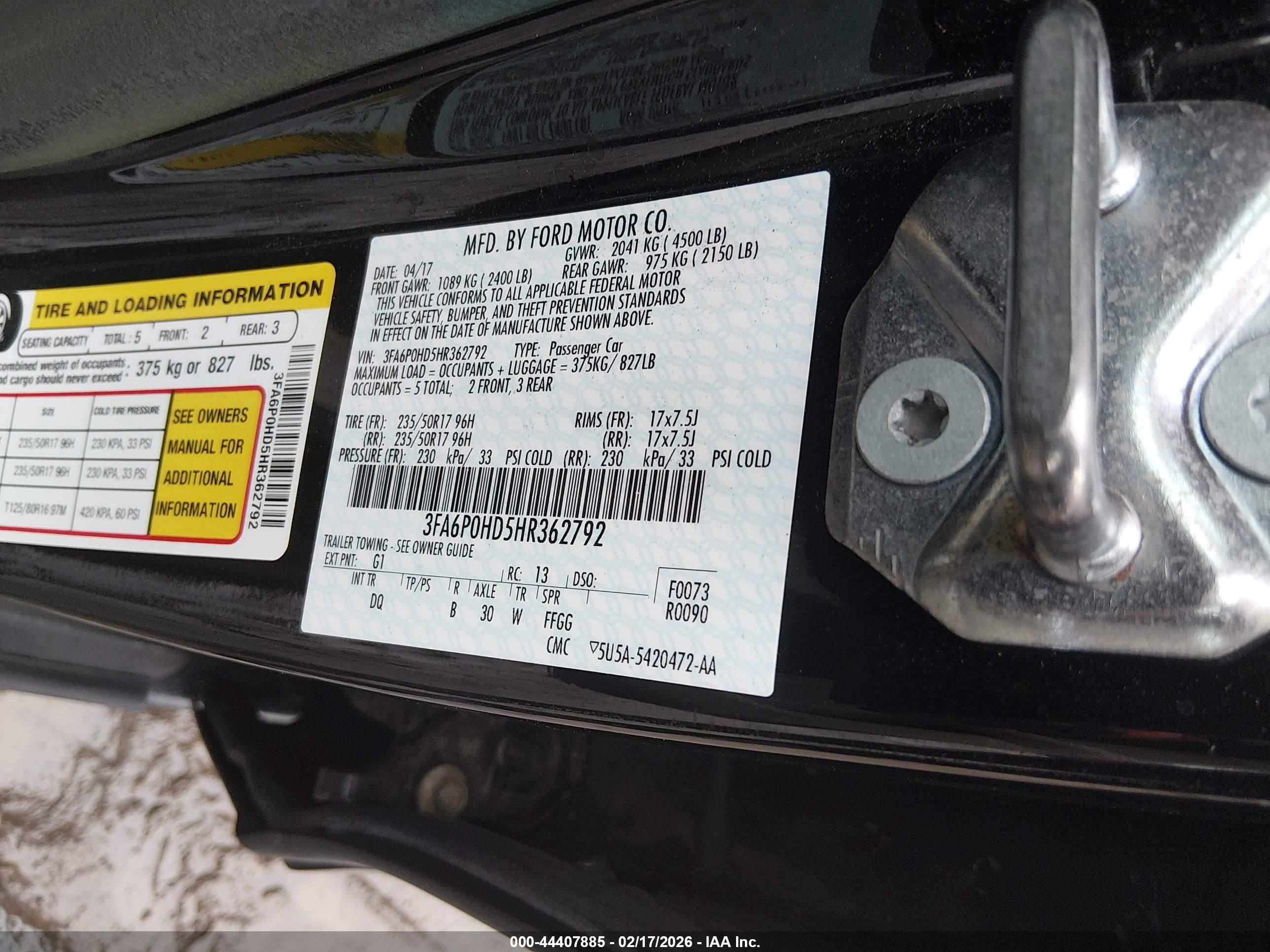 FORD FUSION image 9
