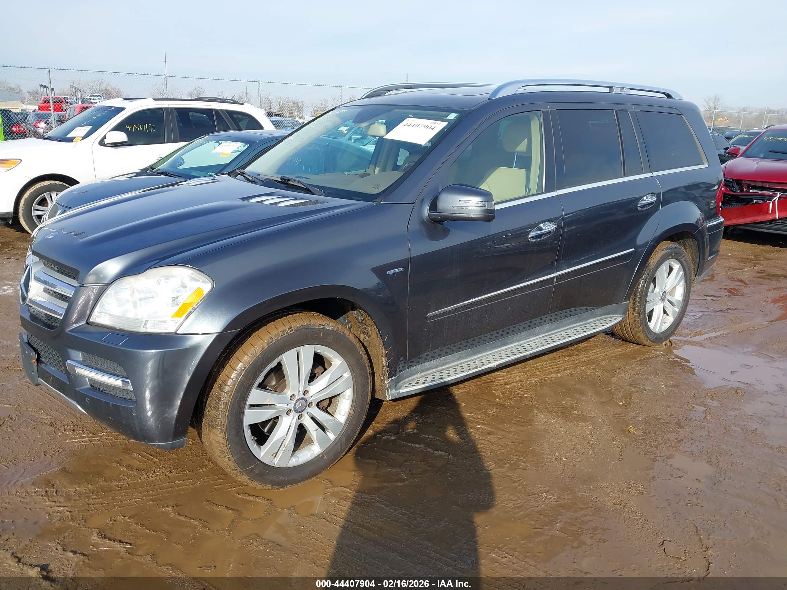 MERCEDES-BENZ GL image 2