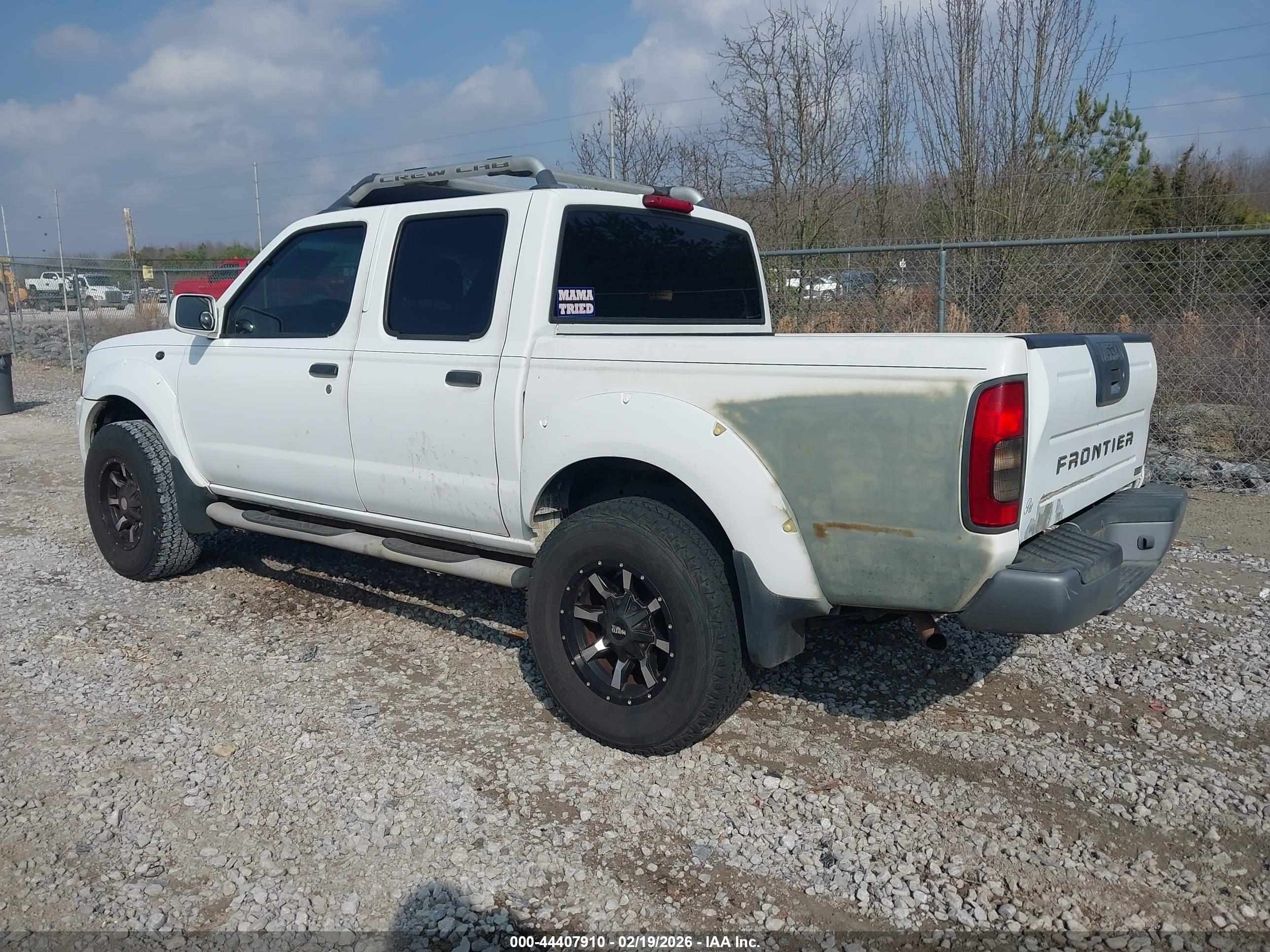 NISSAN FRONTIER image 3