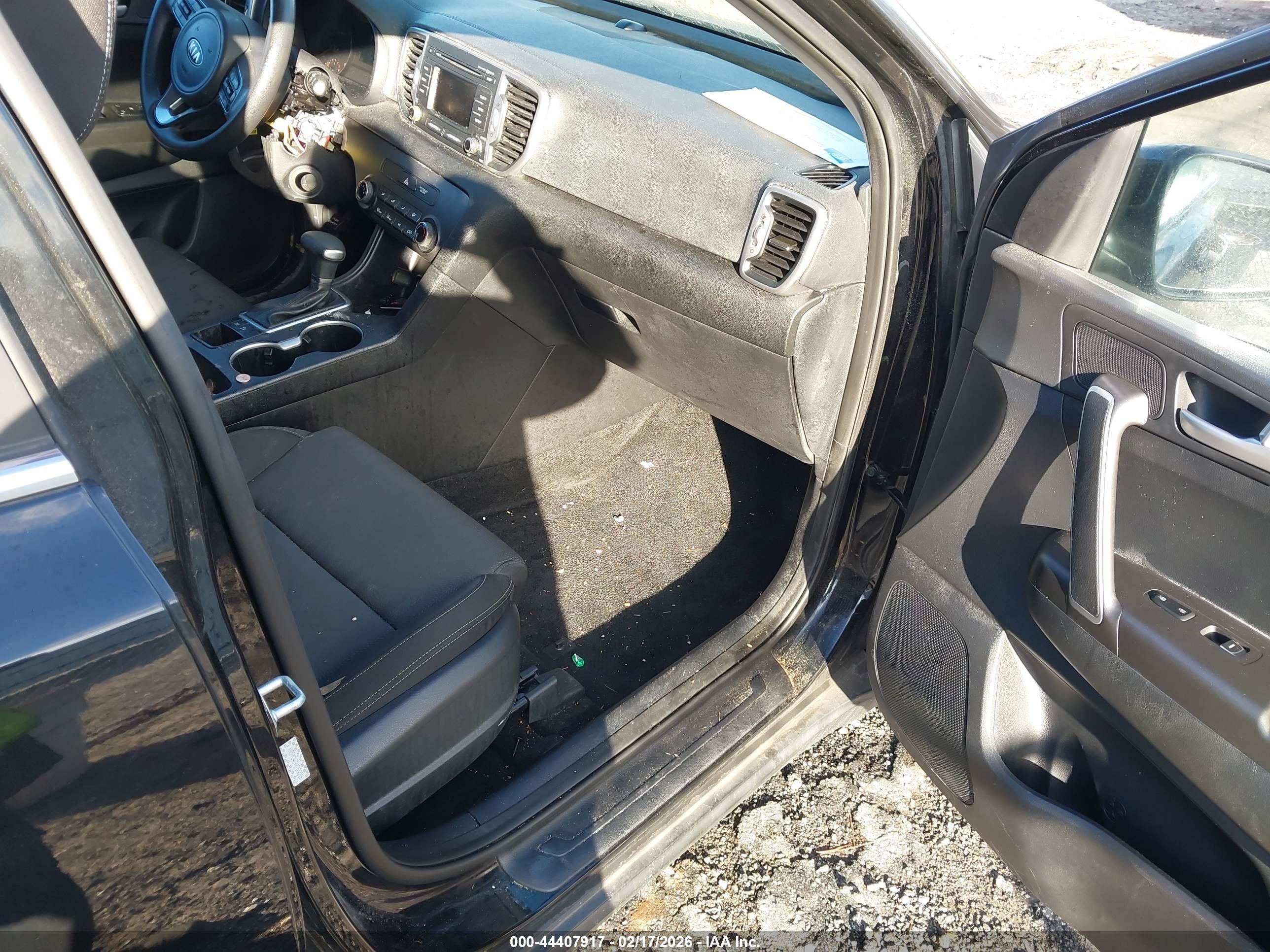 KIA SPORTAGE image 5