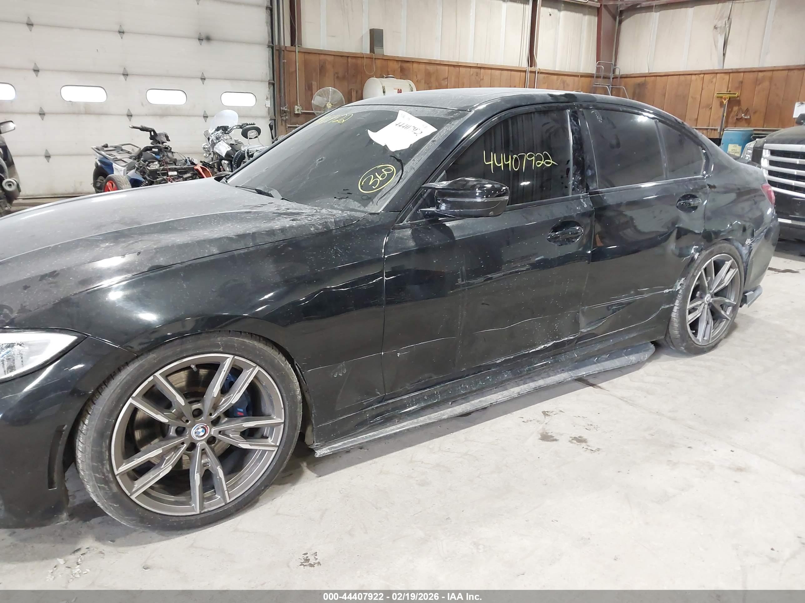 BMW M340I image 6
