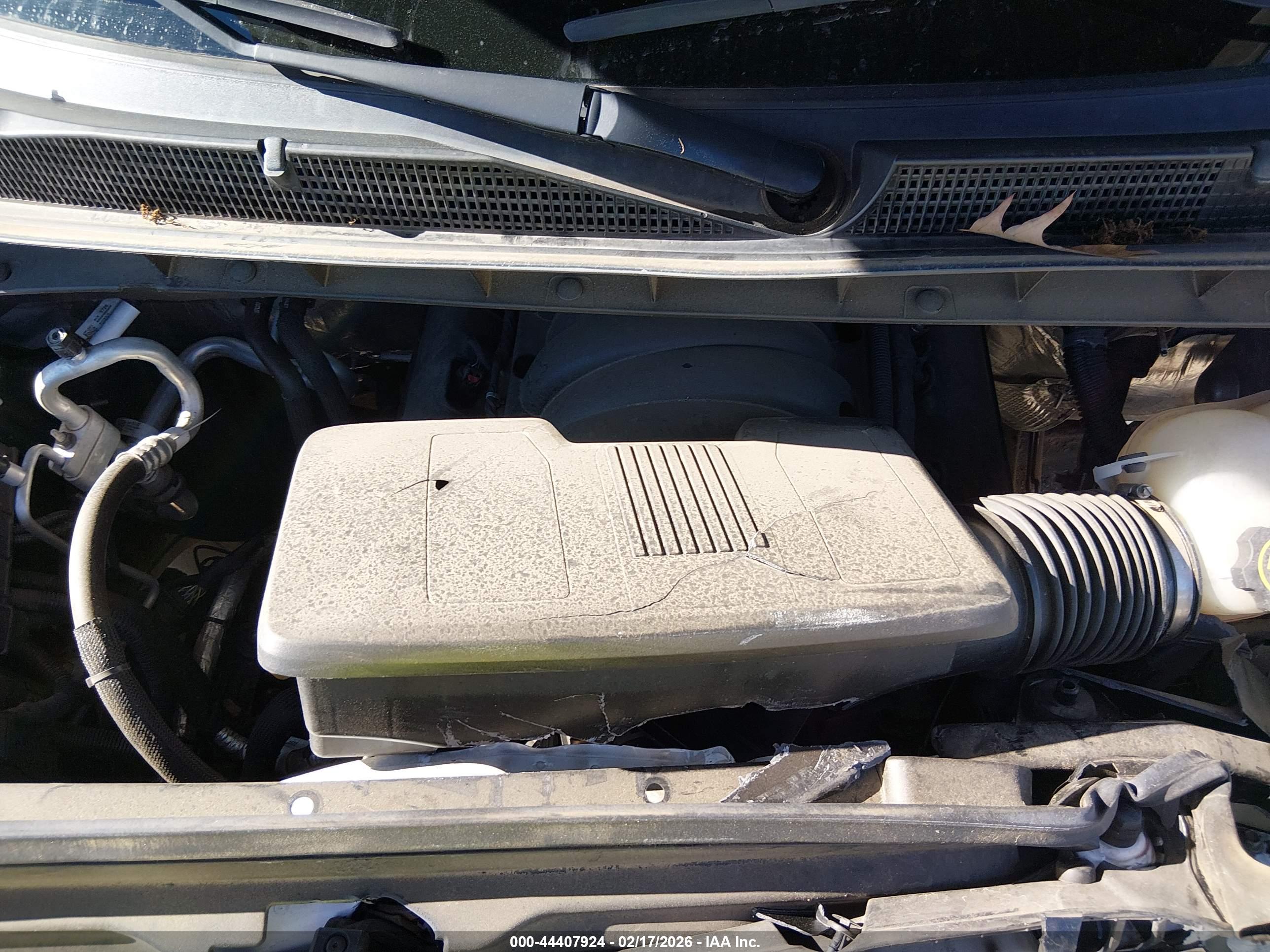 GMC SIERRA image 10