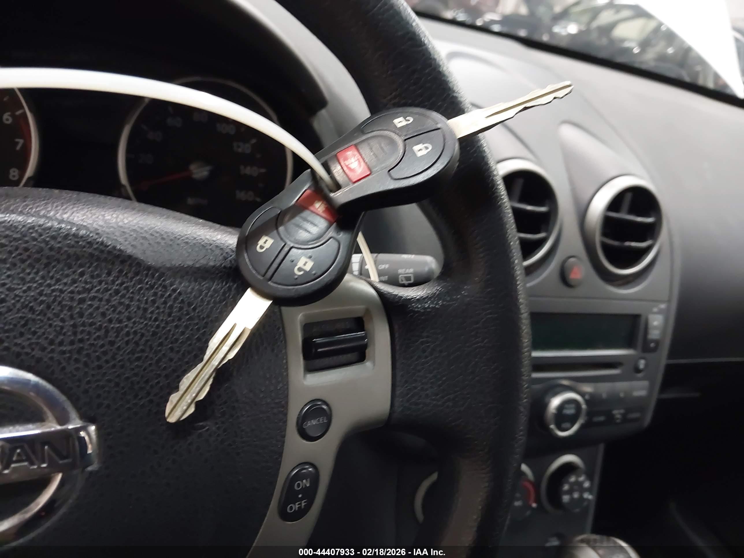 NISSAN ROGUE image 11