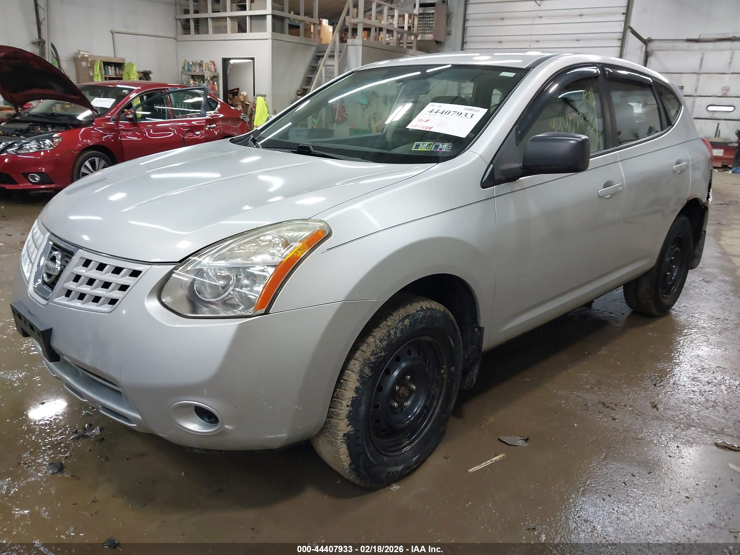 NISSAN ROGUE image 2