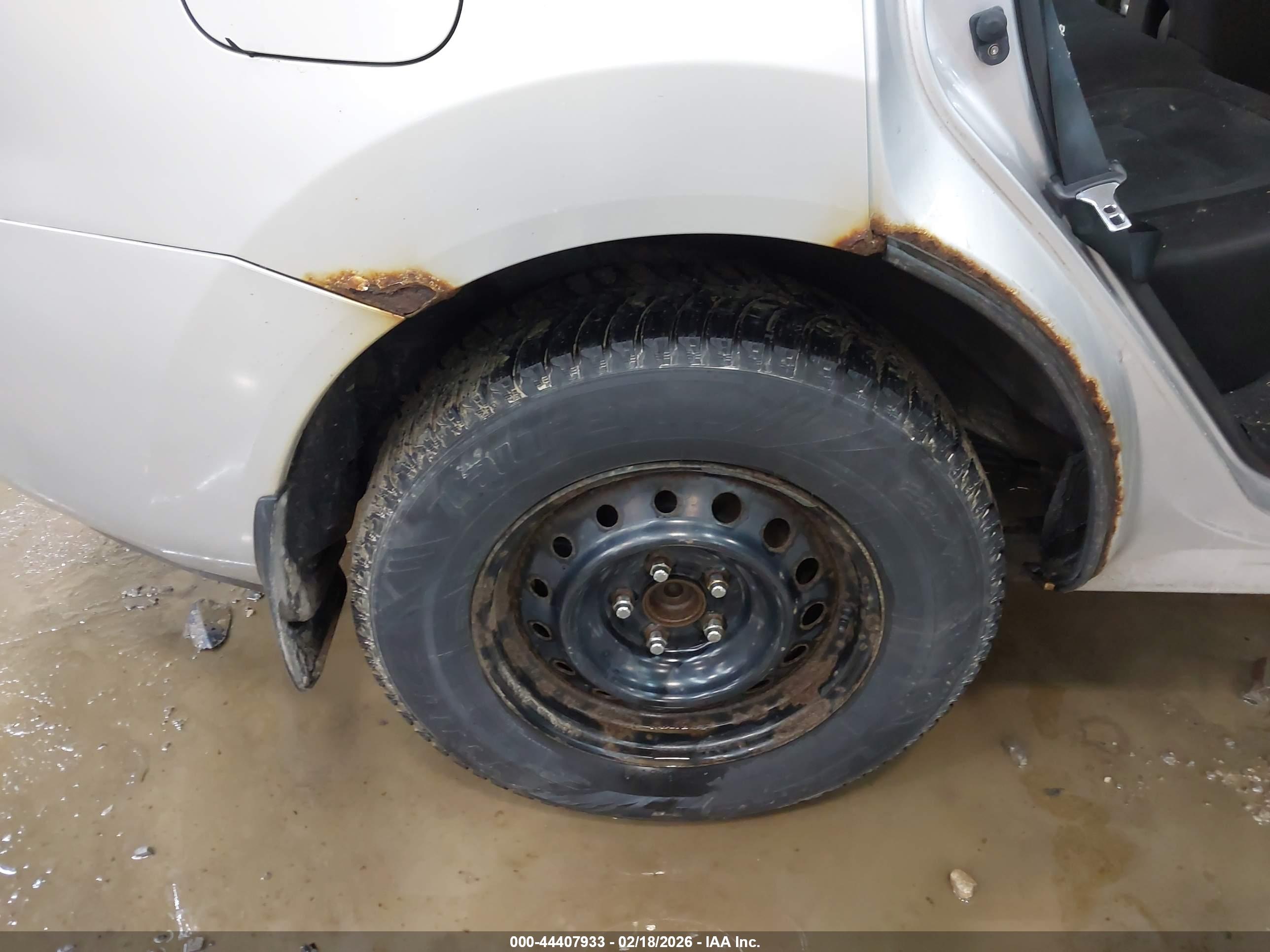 NISSAN ROGUE image 6
