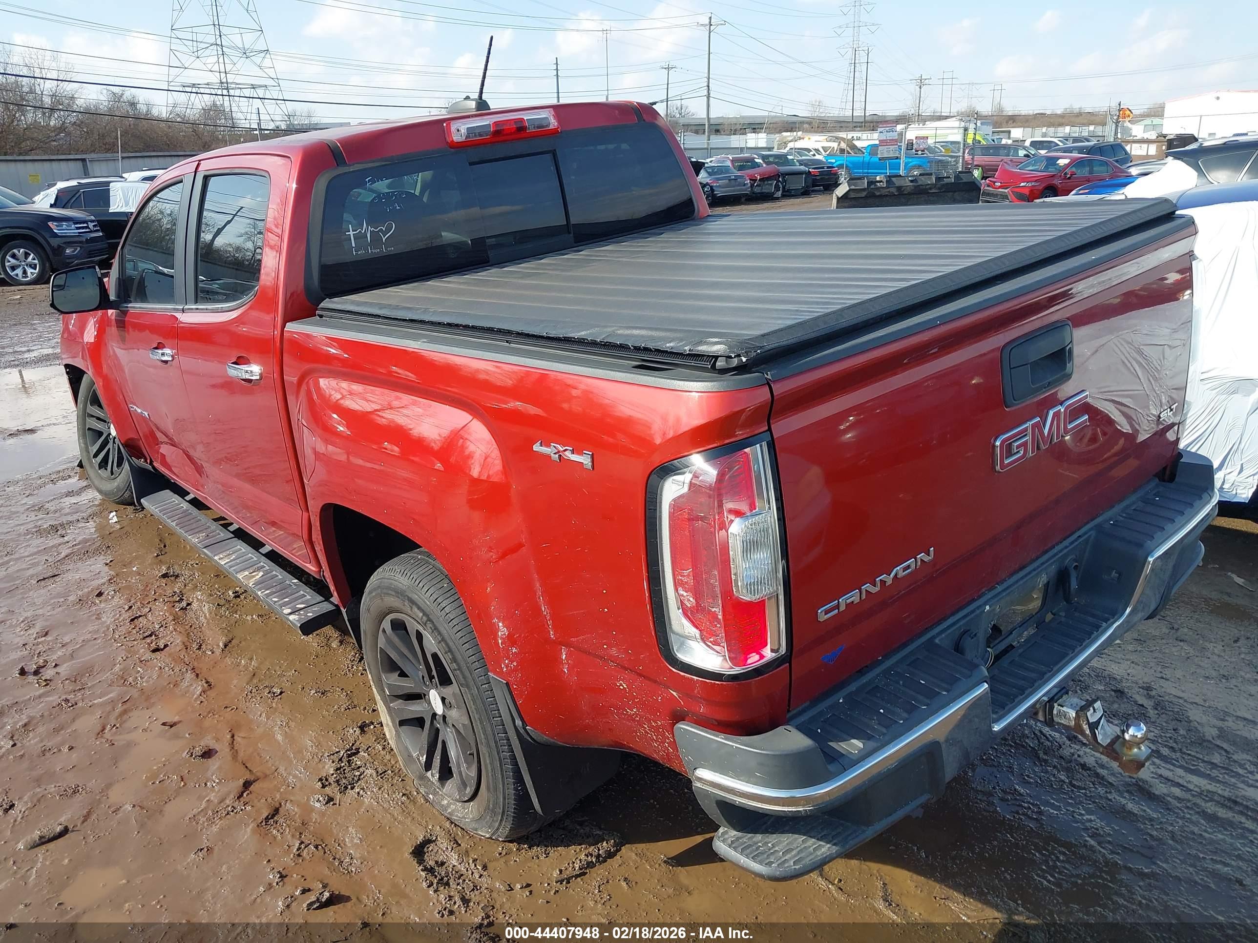 GMC CANYON image 3
