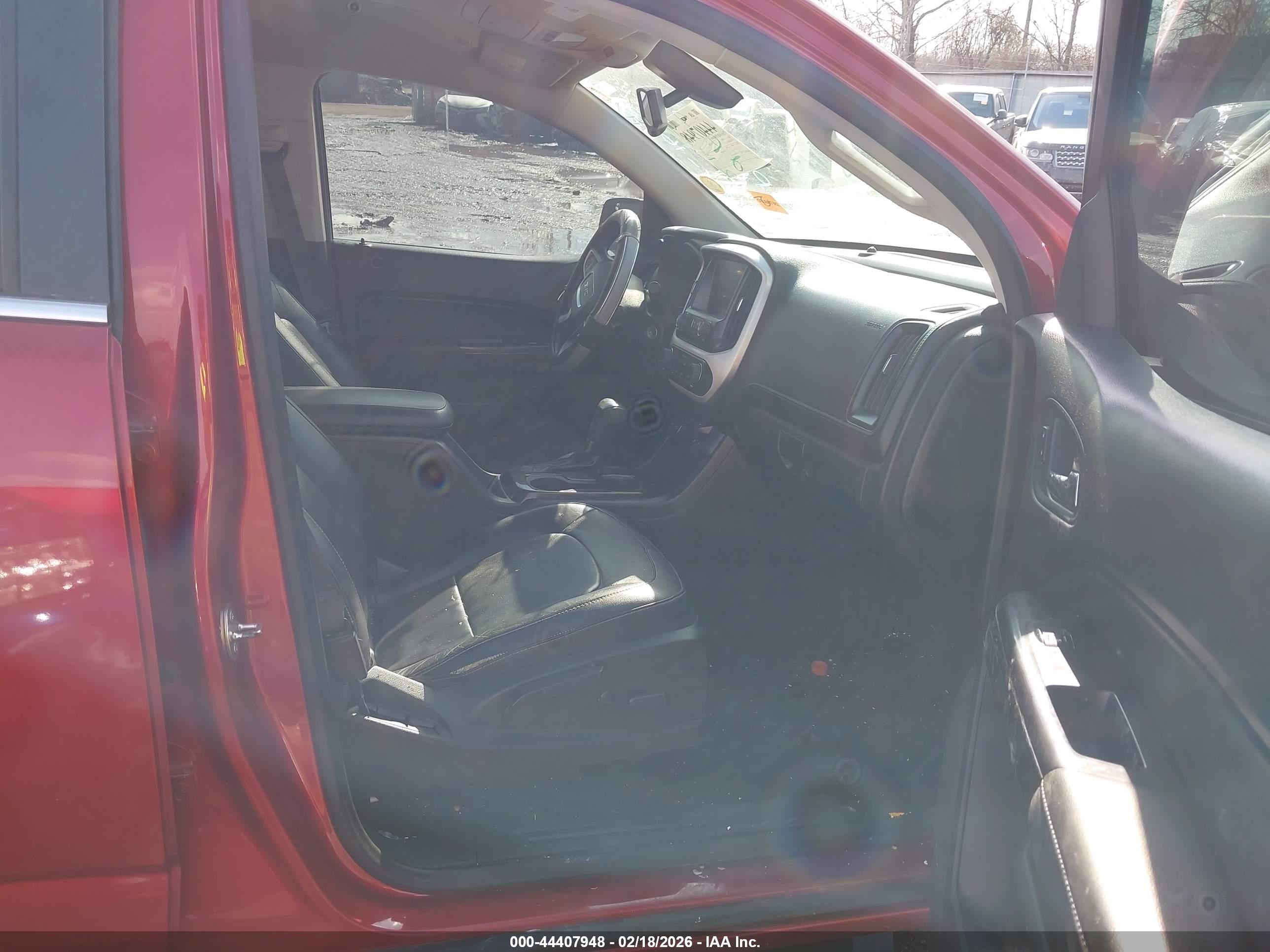 GMC CANYON image 5