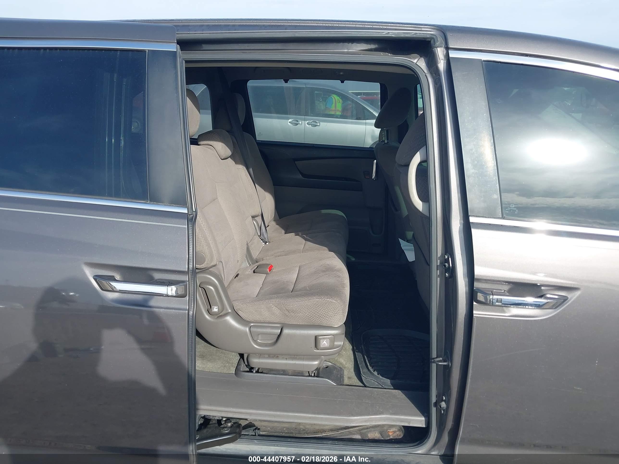 HONDA ODYSSEY image 8