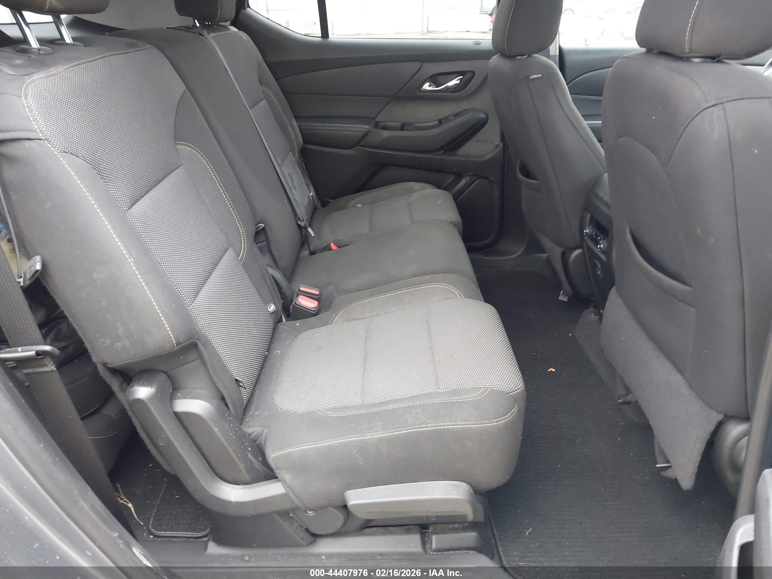 CHEVROLET TRAVERSE image 8