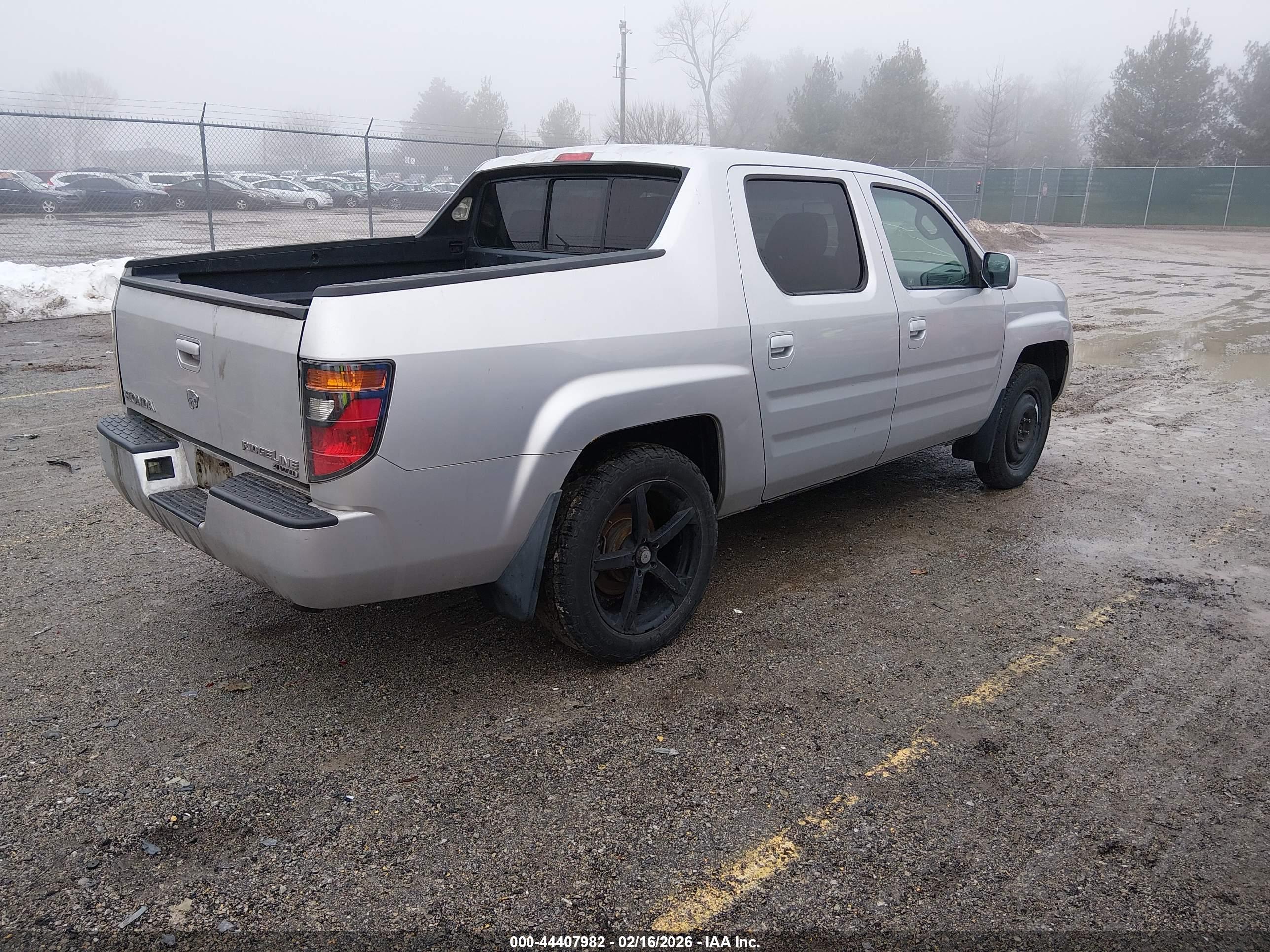 HONDA RIDGELINE image 4