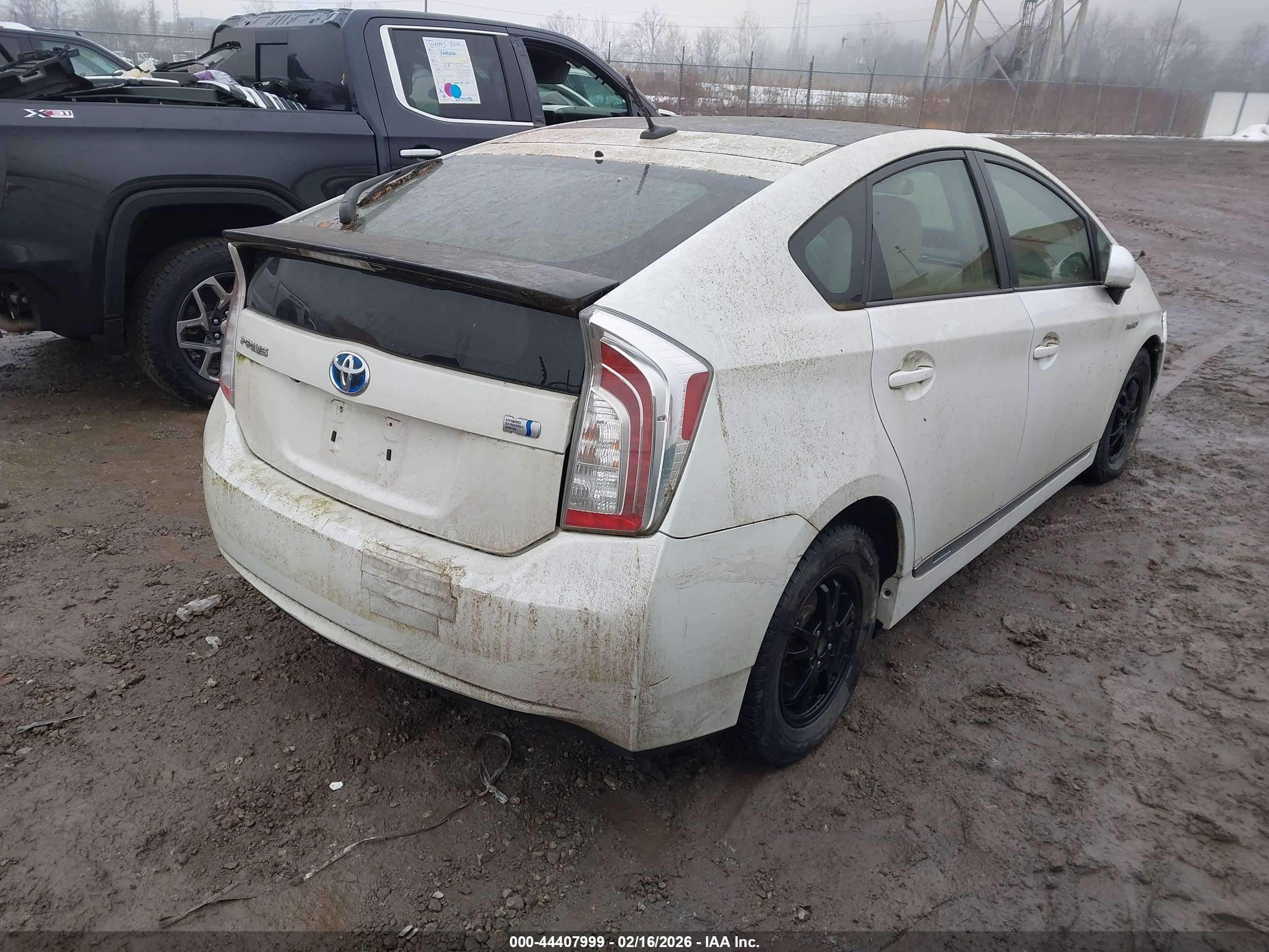 TOYOTA PRIUS image 4