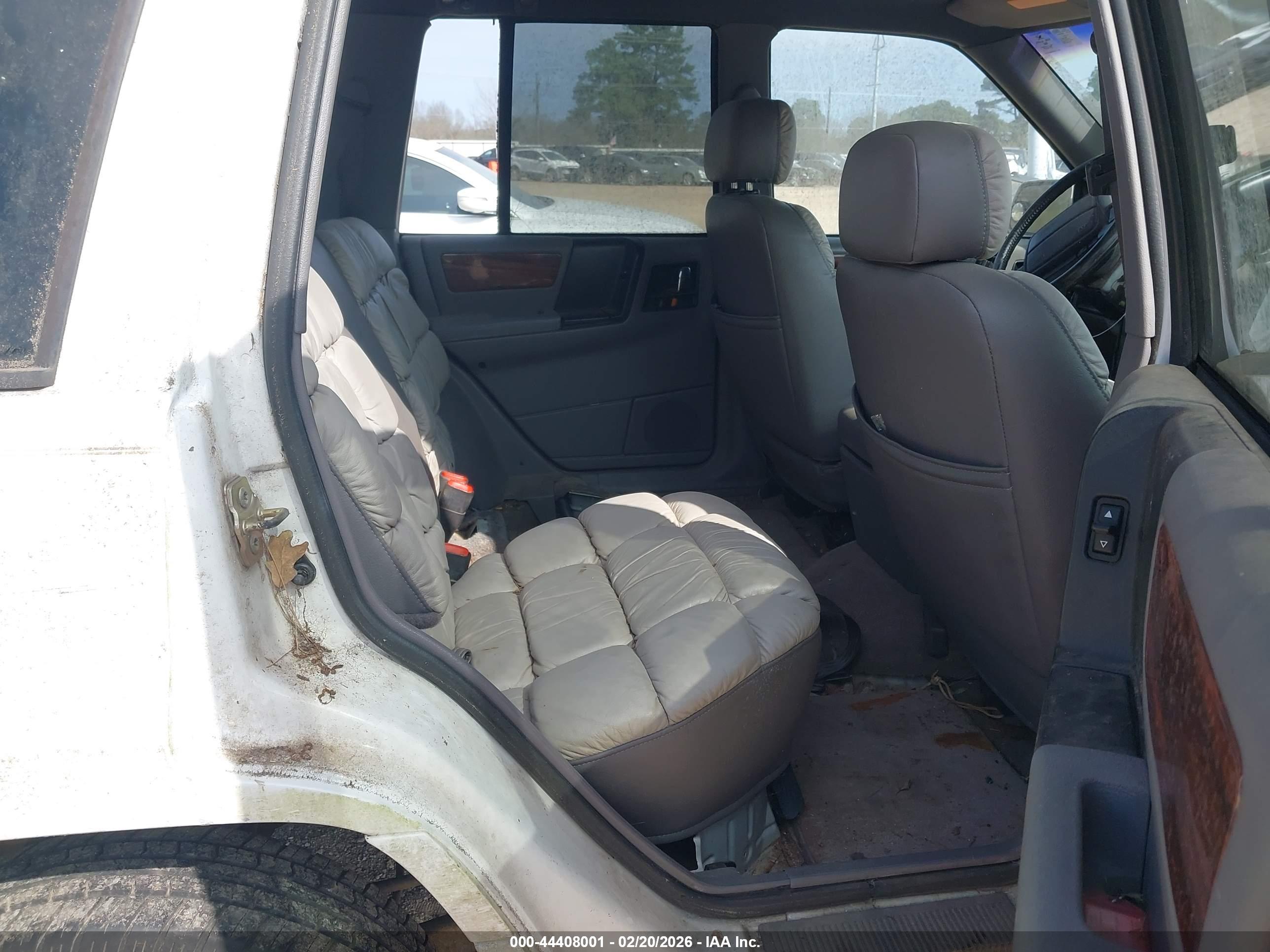 JEEP GRAND image 8