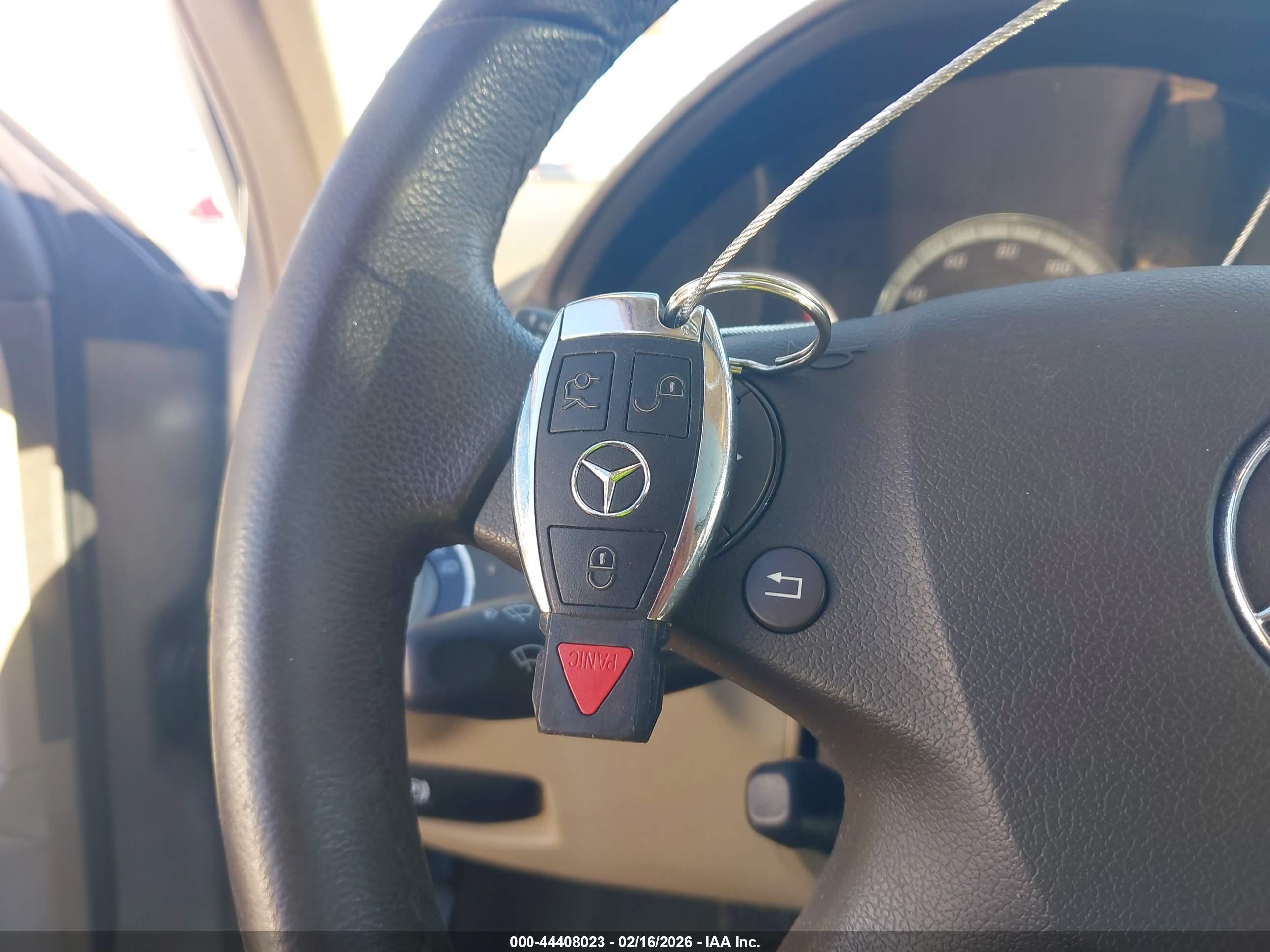MERCEDES-BENZ C image 11