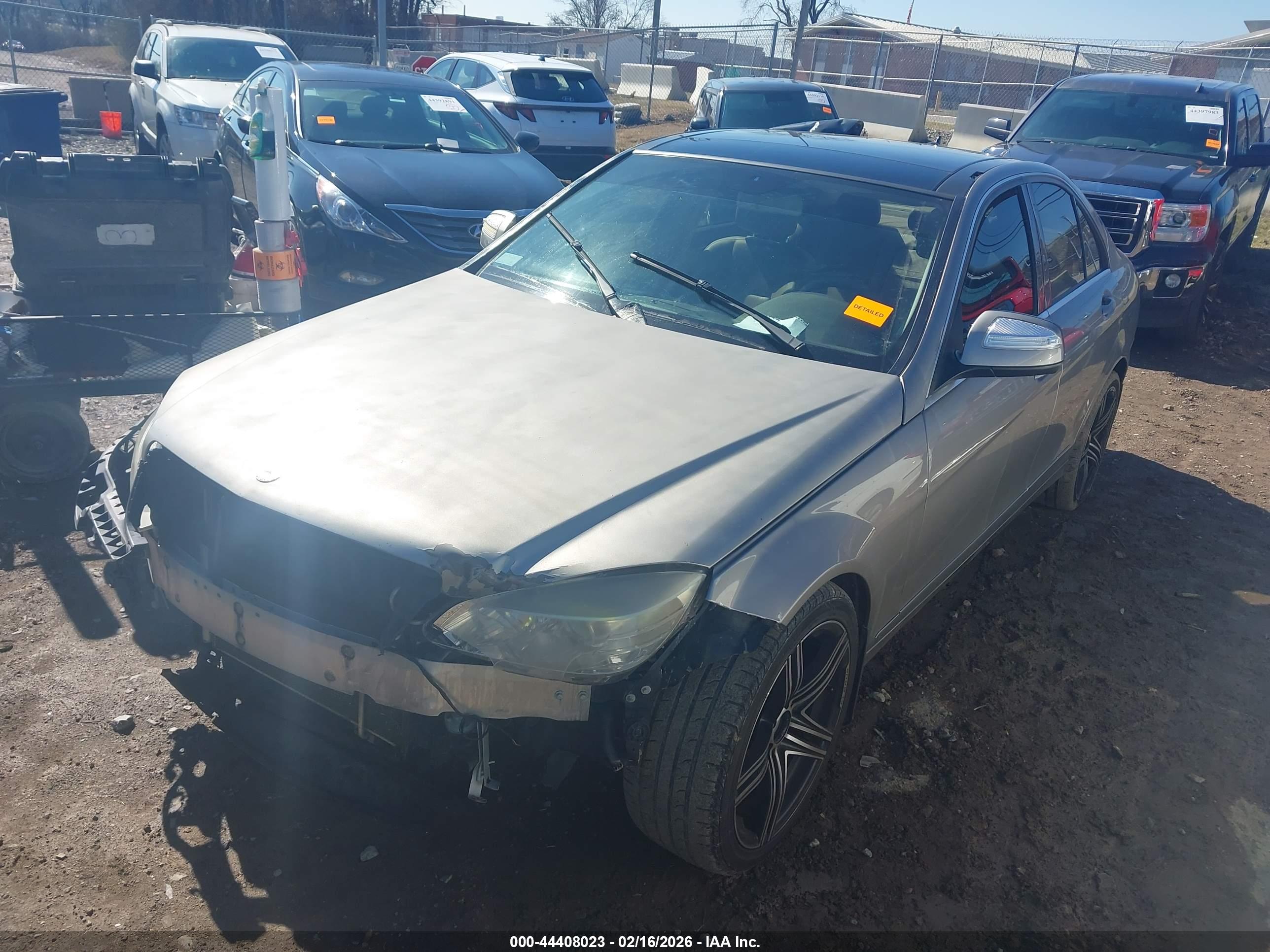 MERCEDES-BENZ C image 2