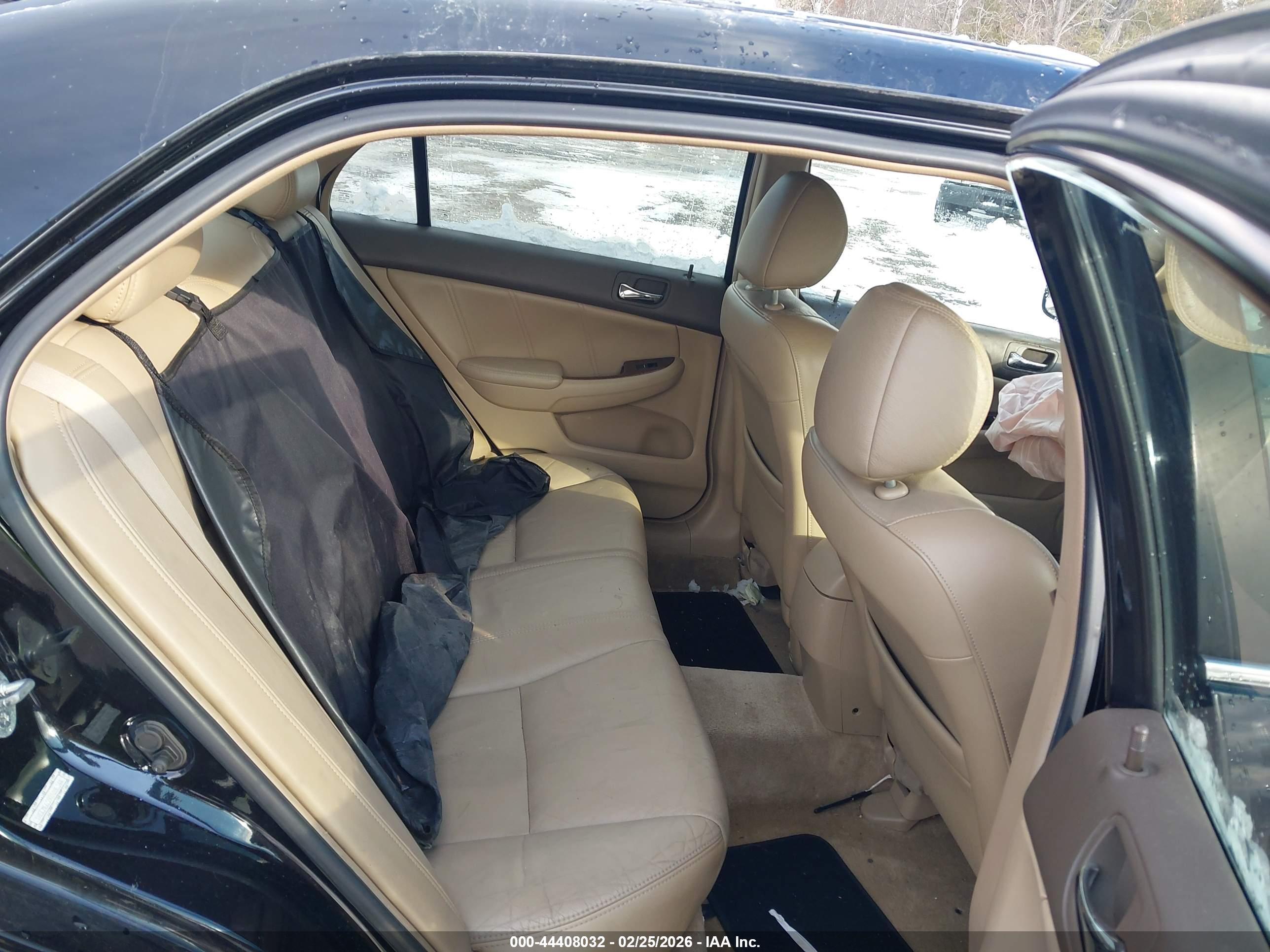 HONDA ACCORD image 8