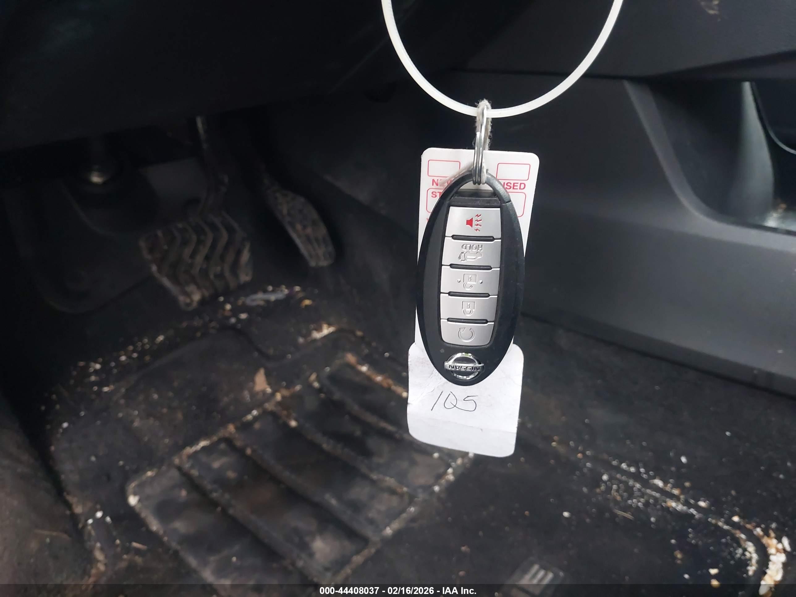 NISSAN ROGUE image 11