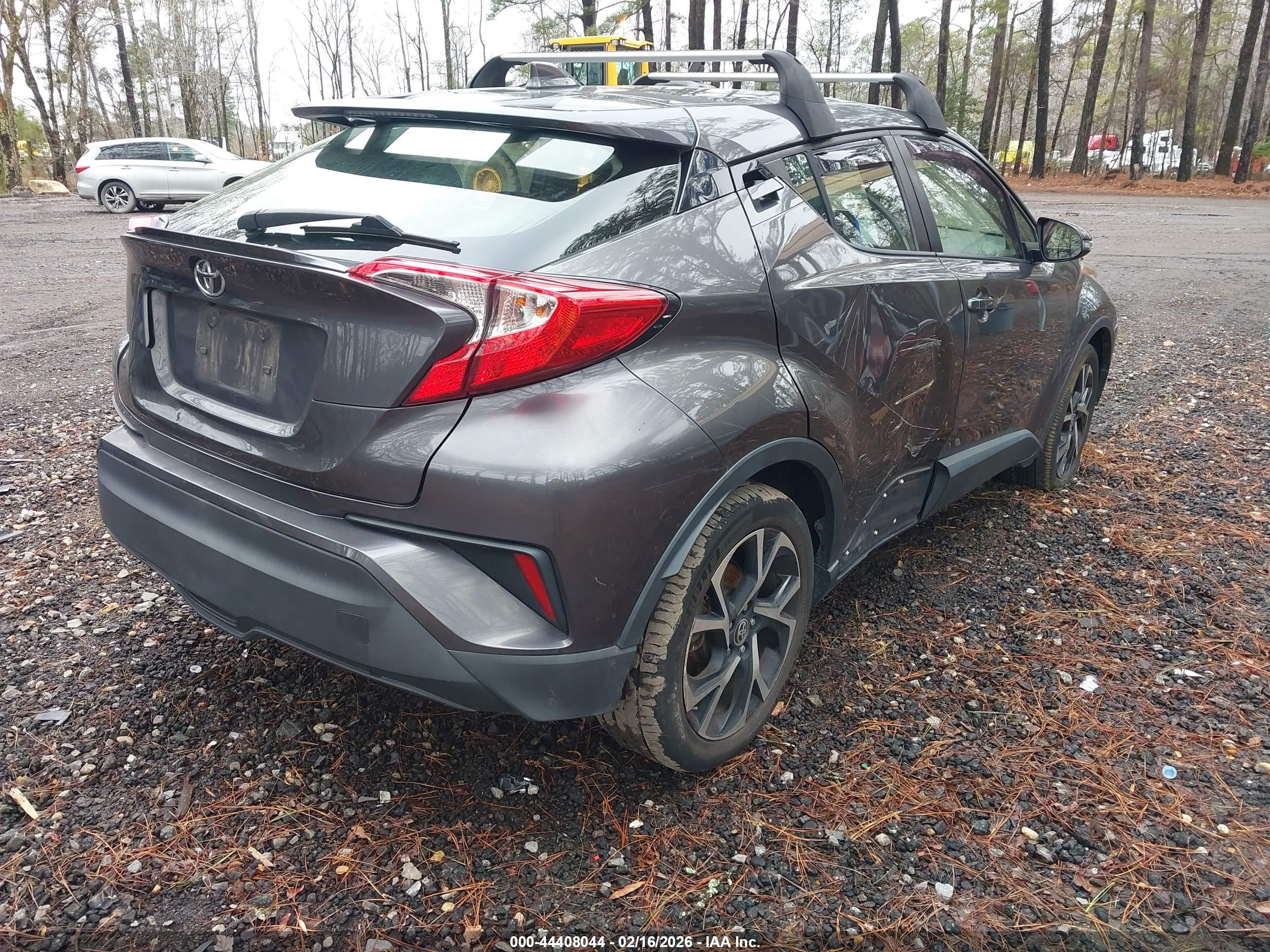 TOYOTA C-HR image 4