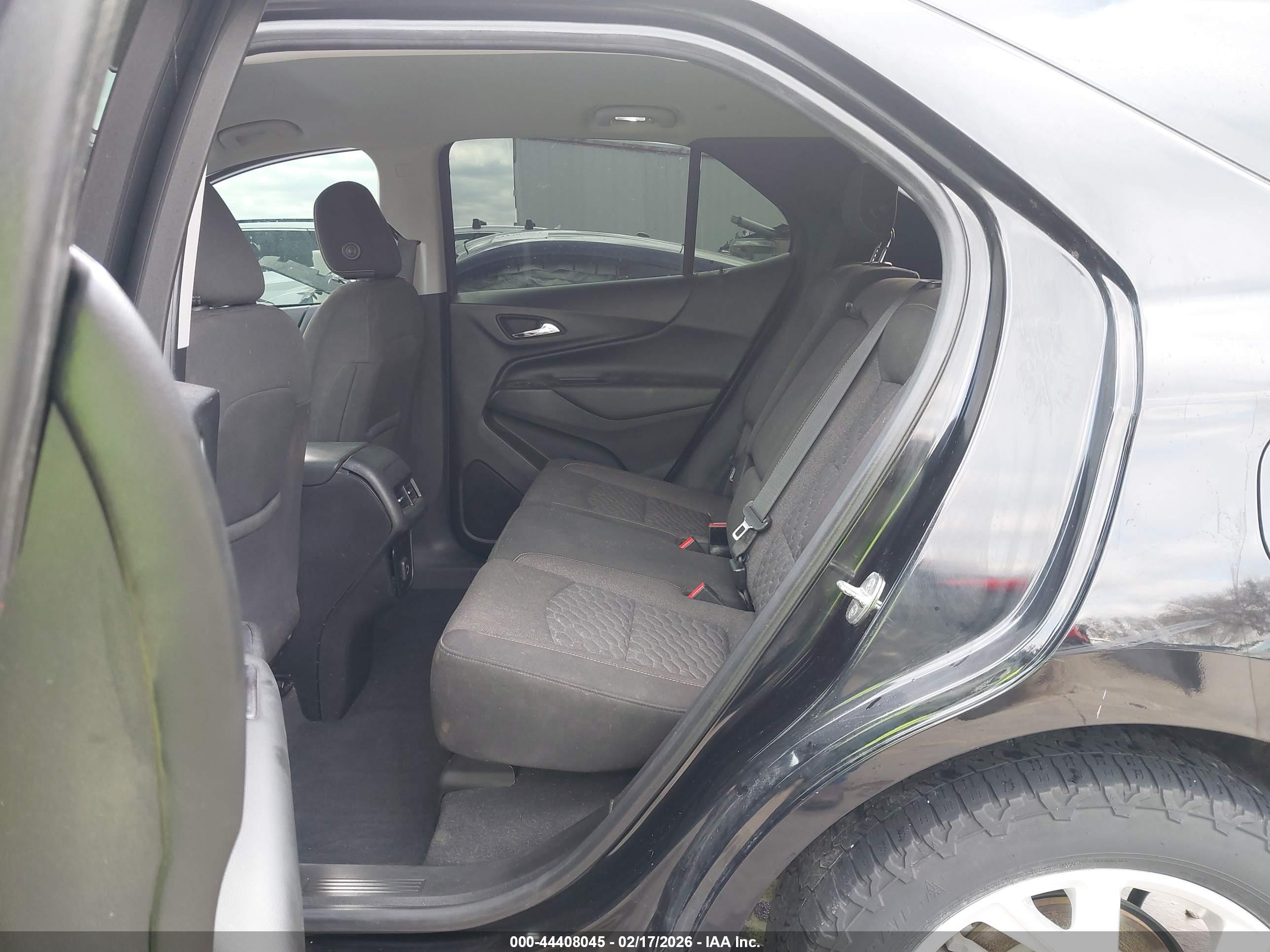 CHEVROLET EQUINOX image 8