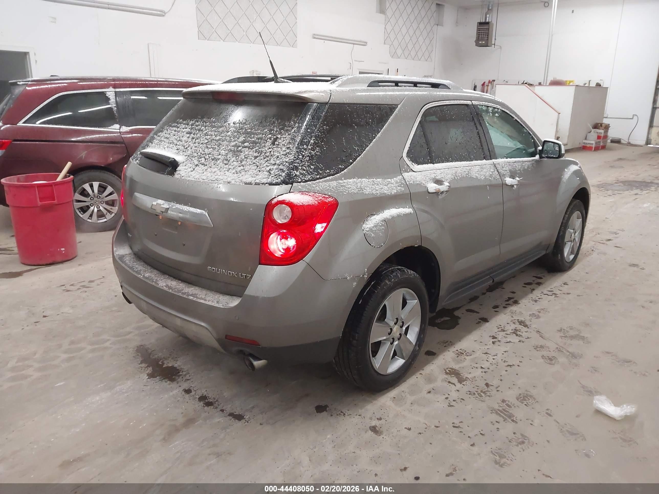 CHEVROLET EQUINOX image 4