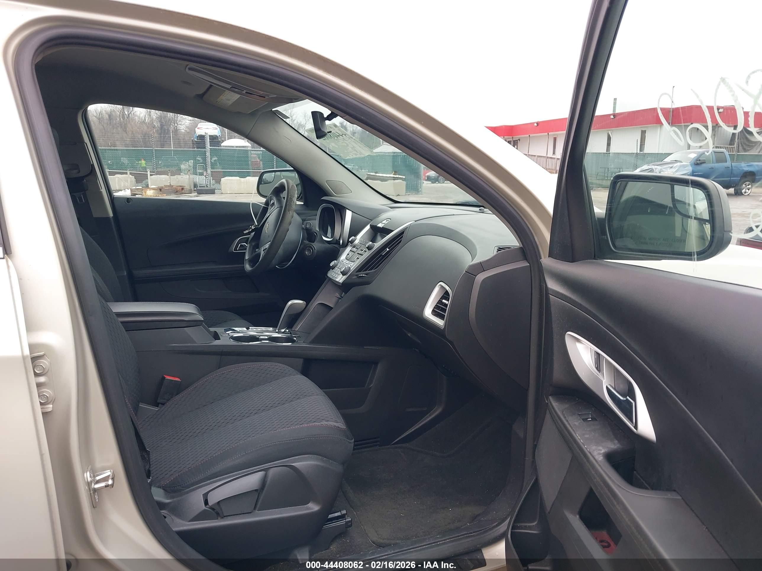 CHEVROLET EQUINOX image 5