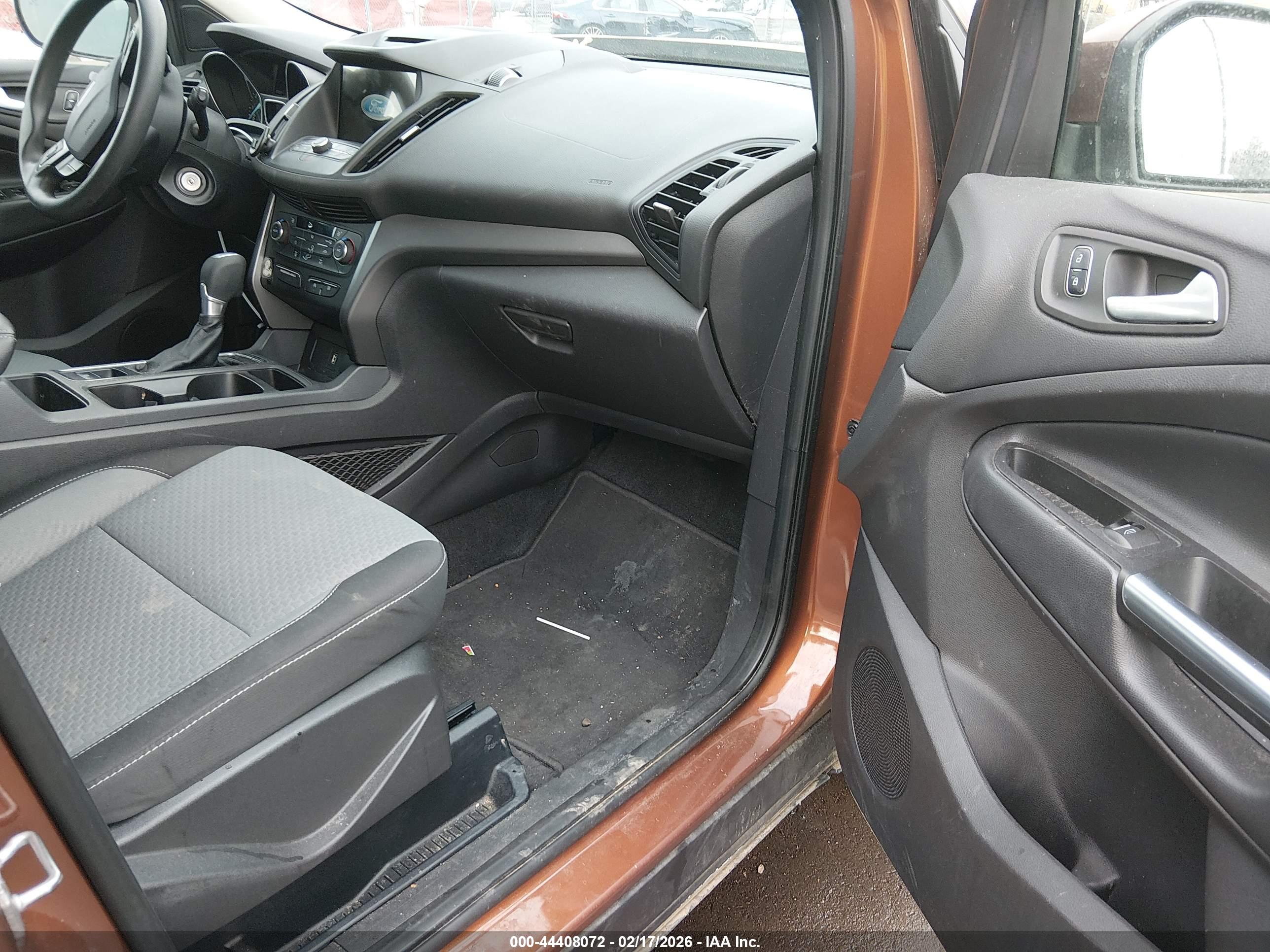 FORD ESCAPE image 5