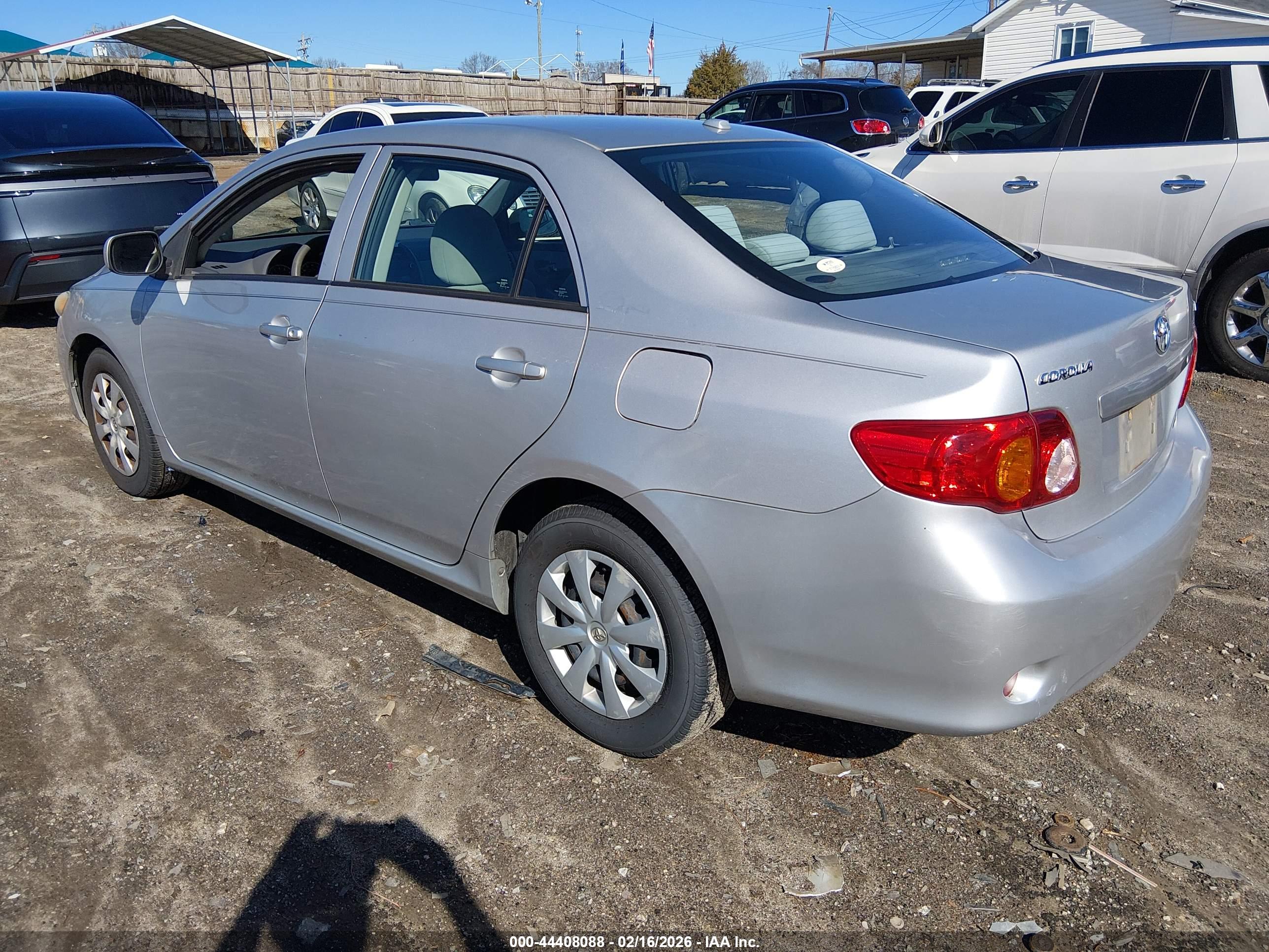 TOYOTA COROLLA image 3