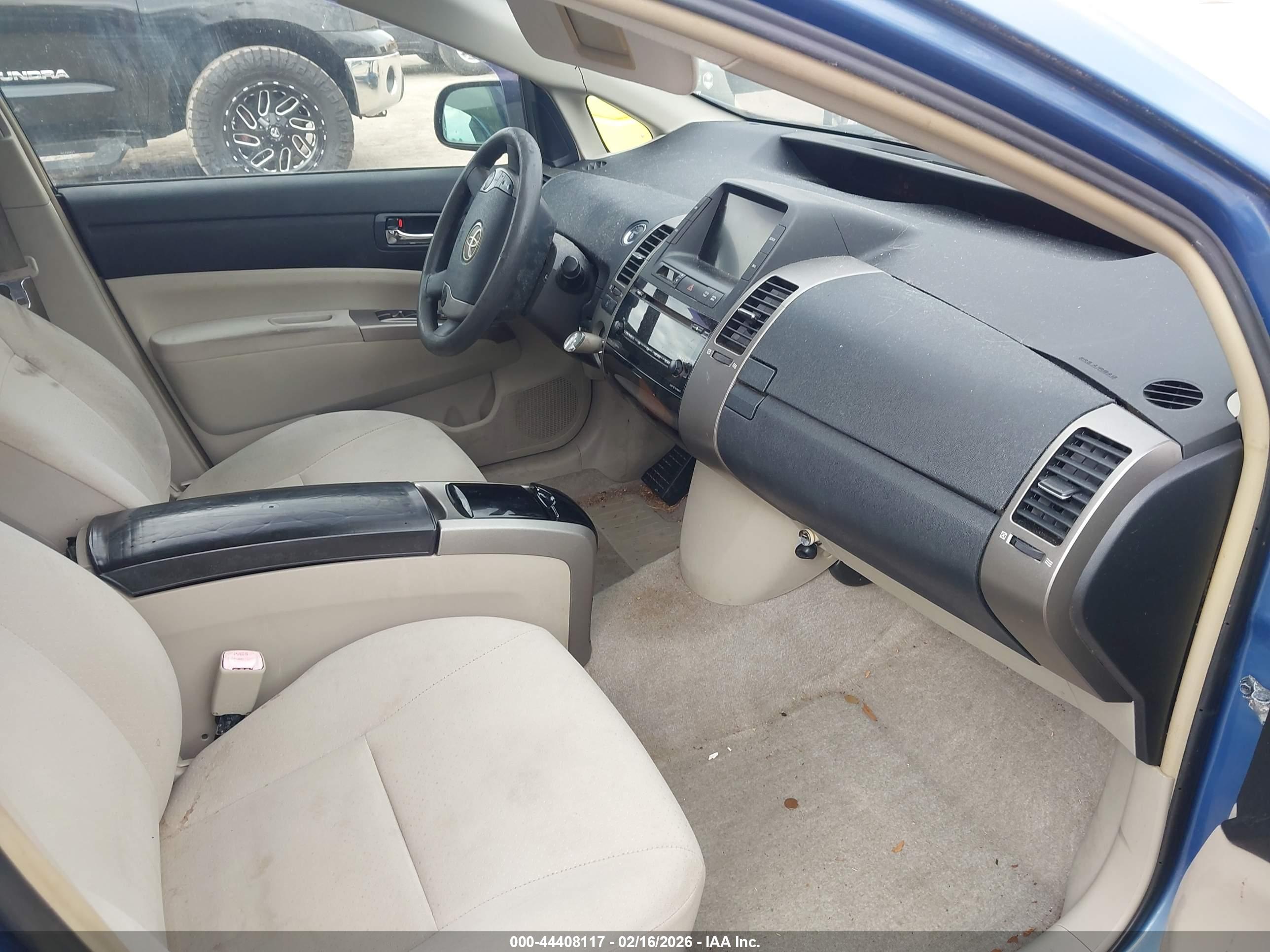 TOYOTA PRIUS image 5