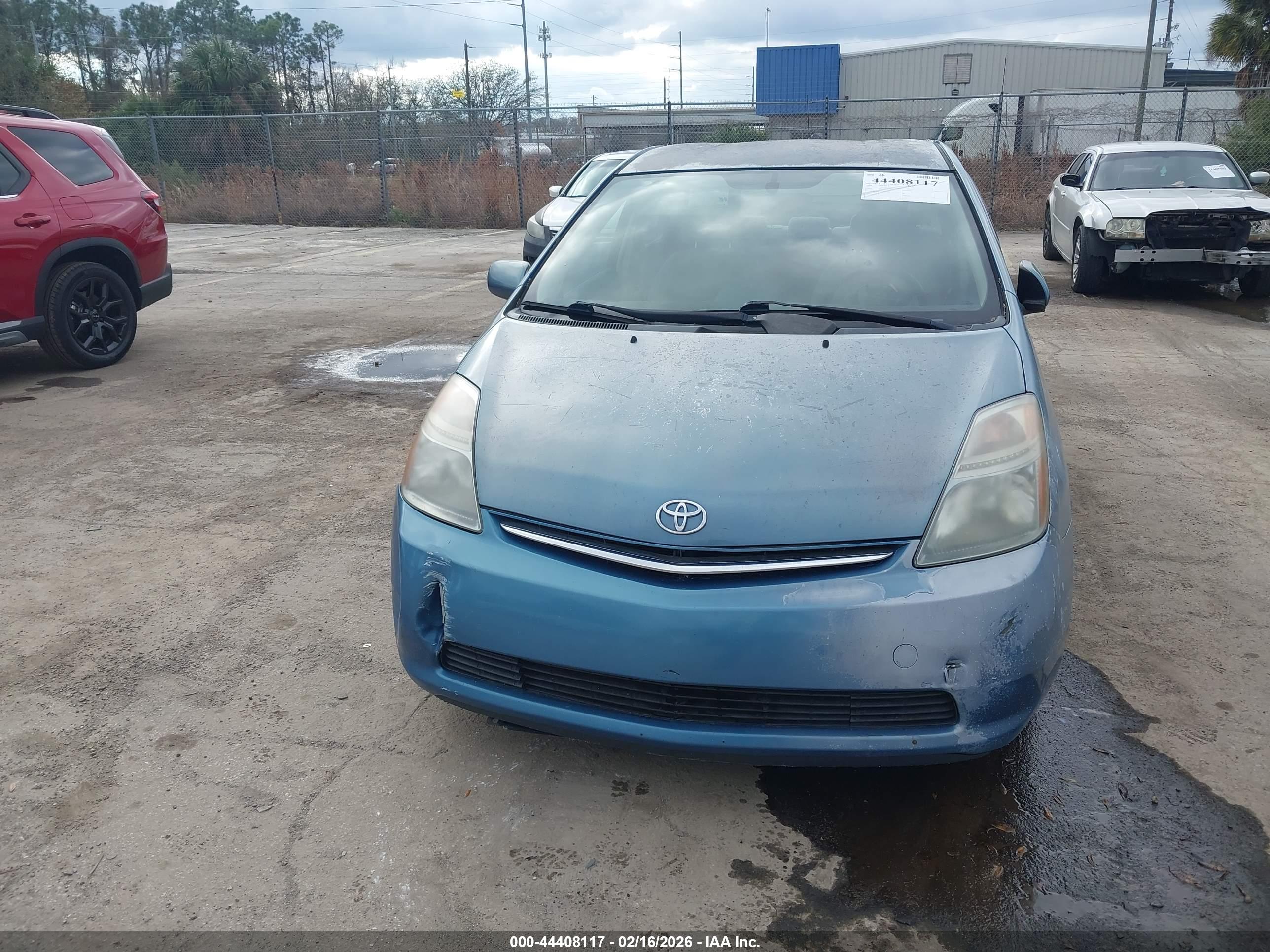 TOYOTA PRIUS image 6