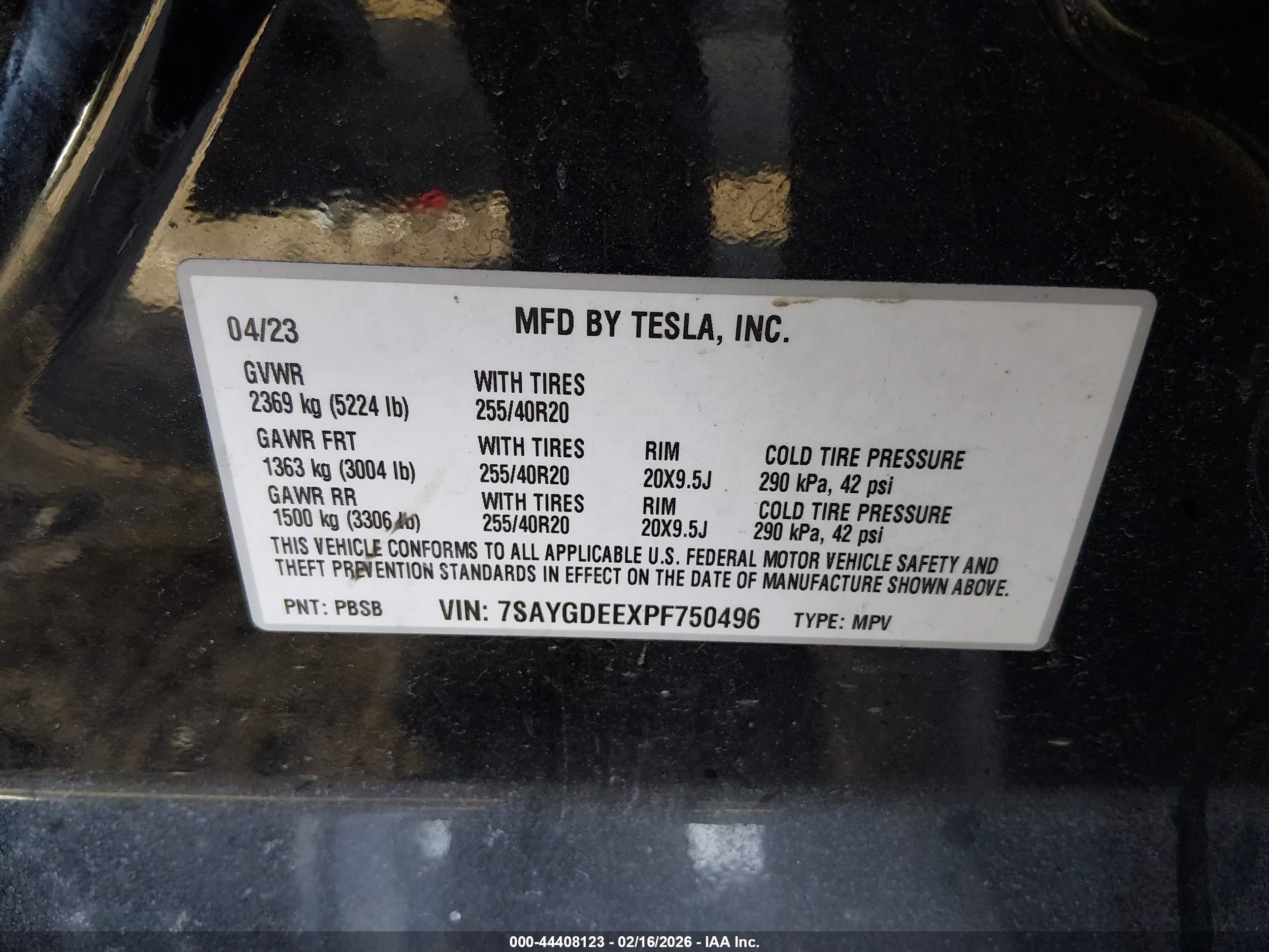 TESLA MODEL image 9