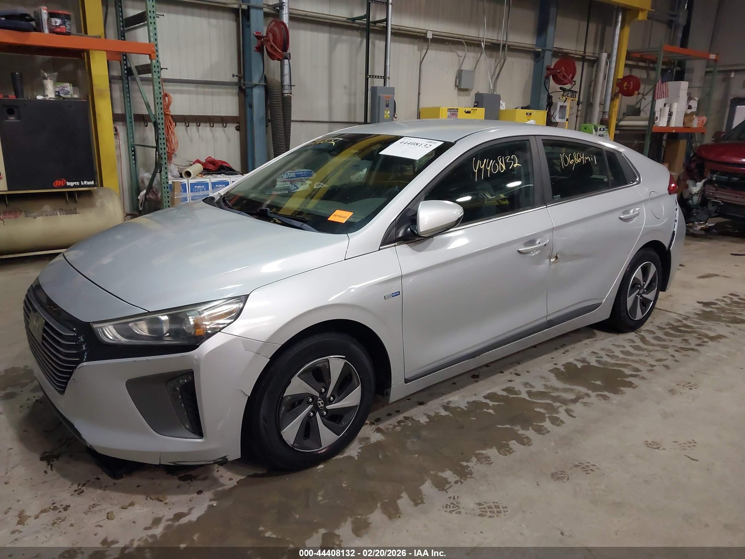 HYUNDAI IONIQ image 2