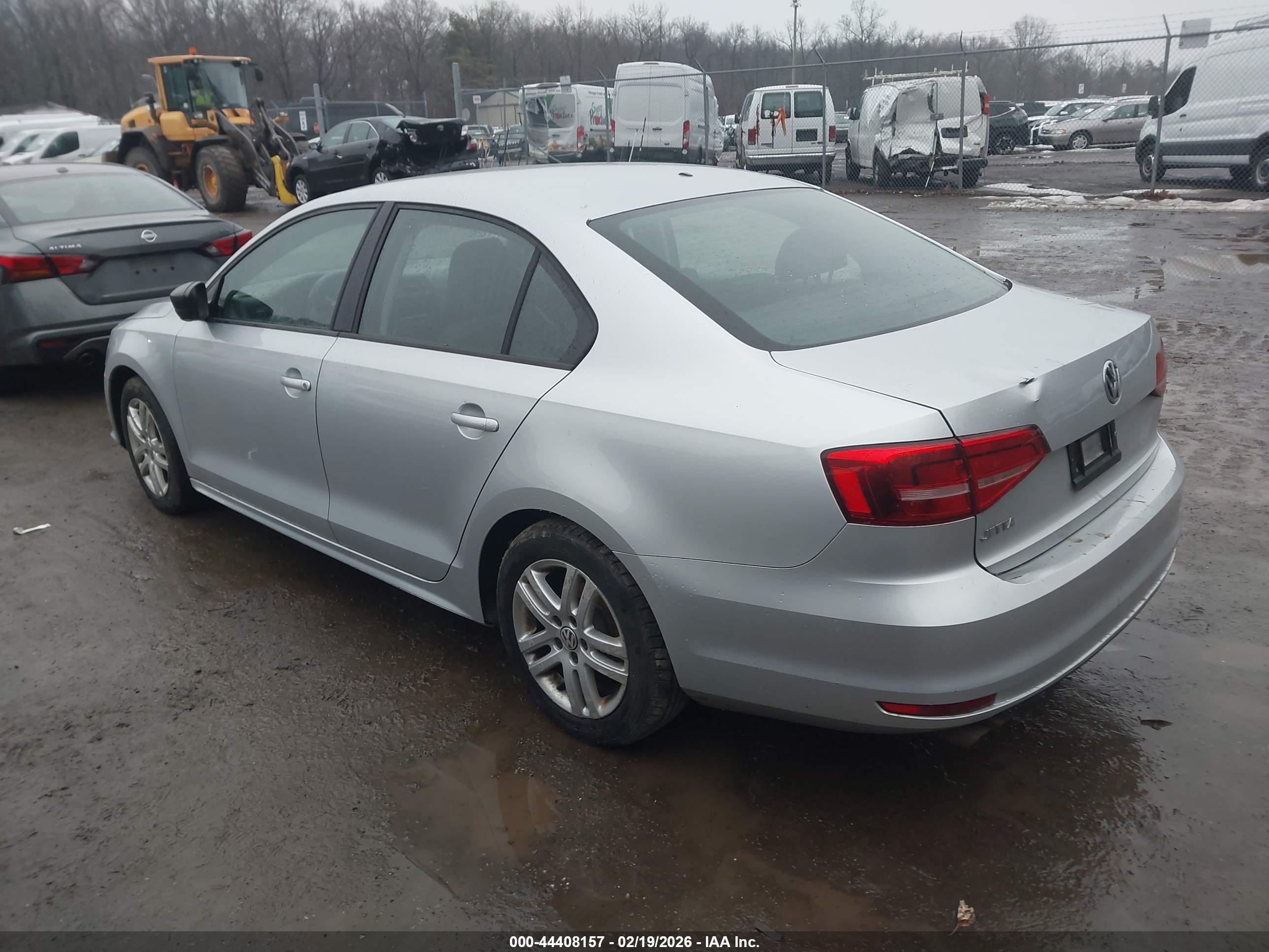 VOLKSWAGEN JETTA image 3
