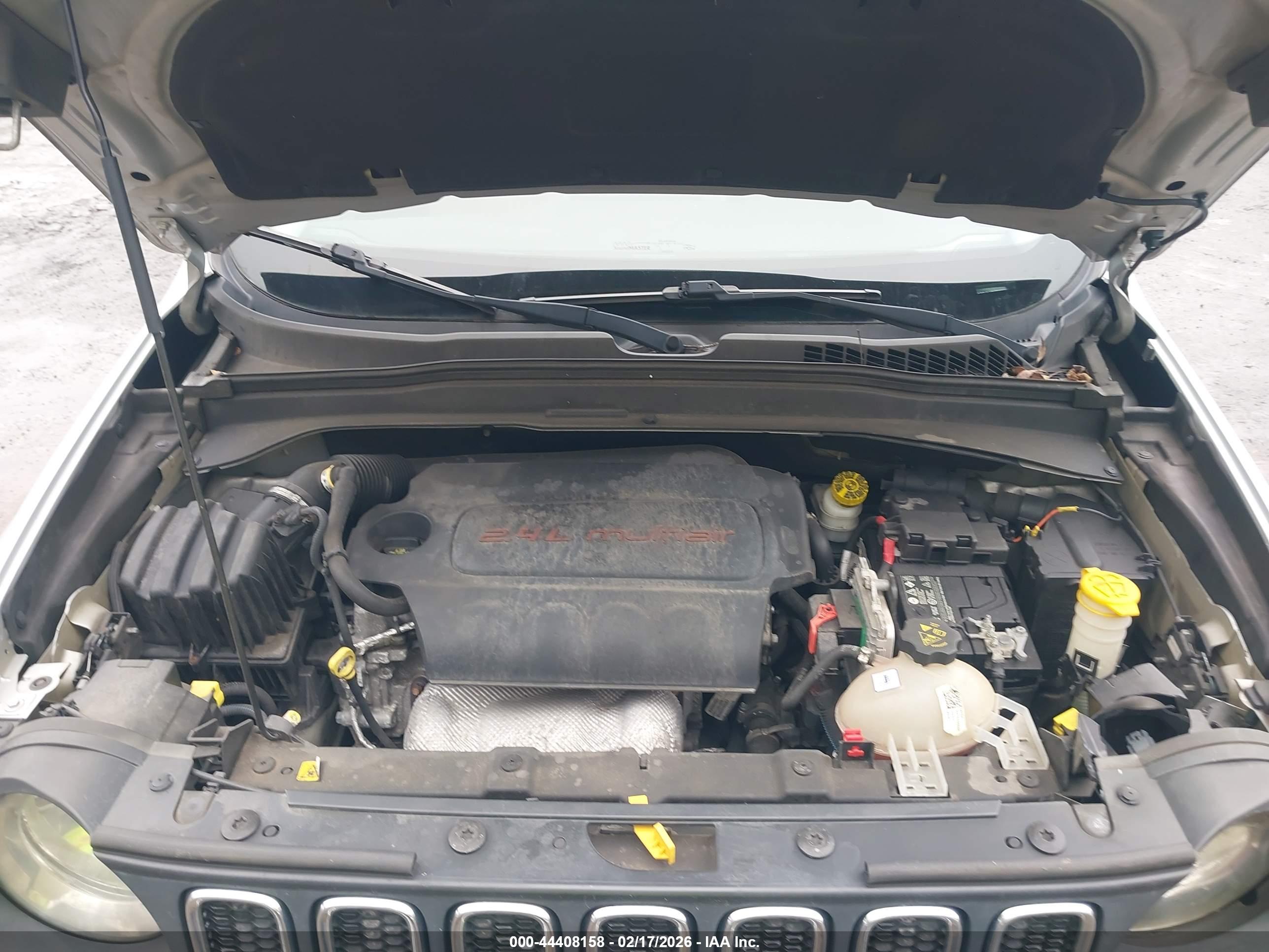 JEEP RENEGADE image 10