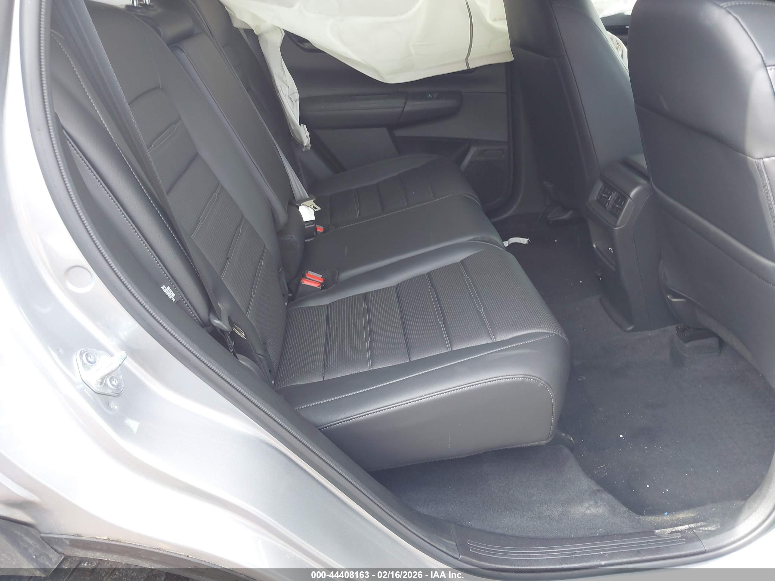 HONDA CR-V image 8