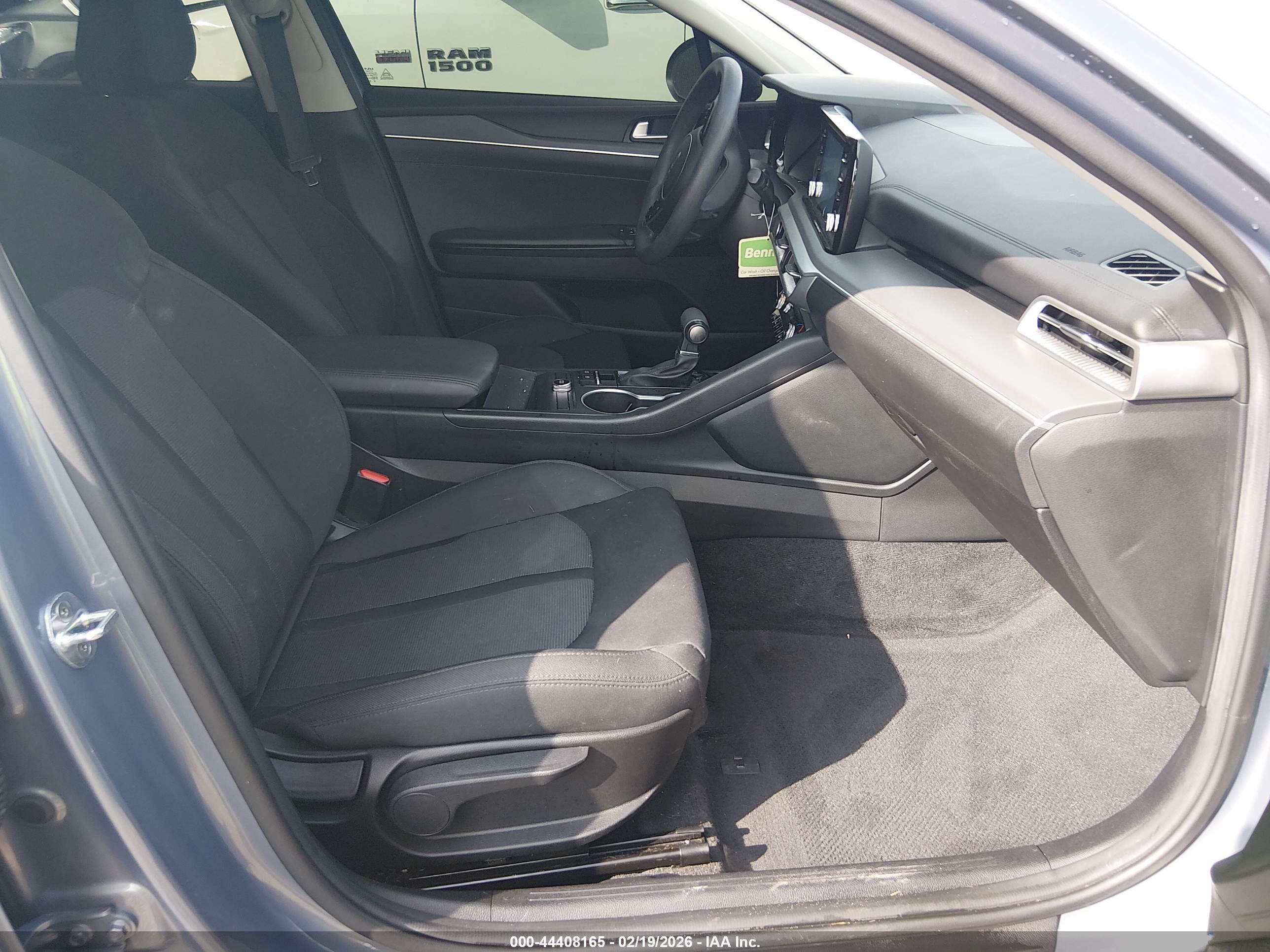 KIA K5 image 5